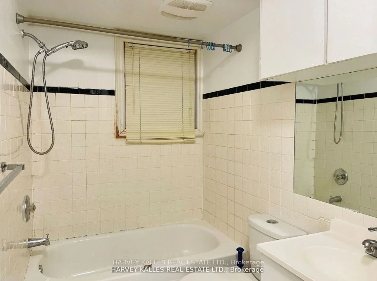 1538 Davenport Road, #Main