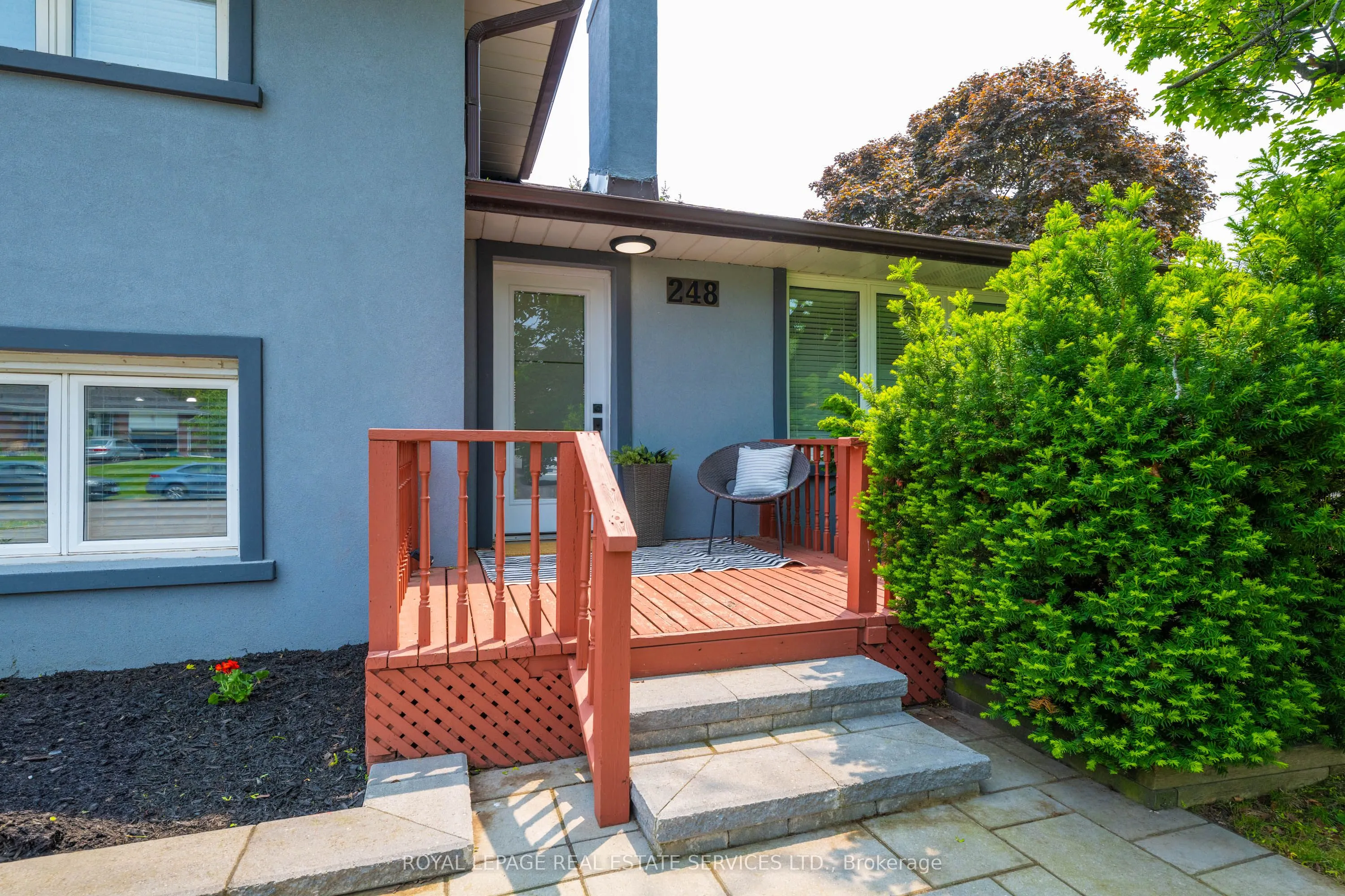 248 Wales Crescent