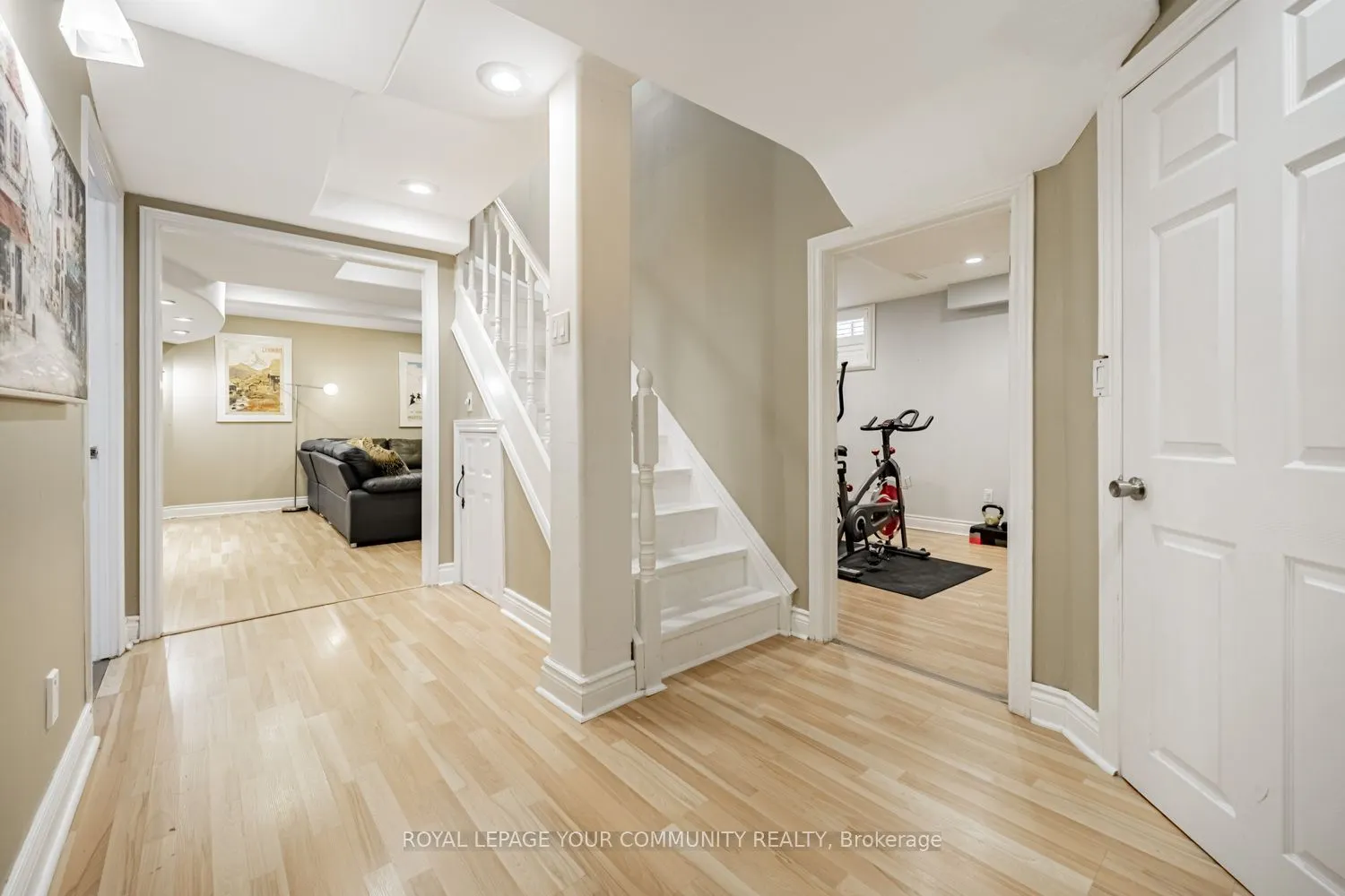 5541 Bollington Drive