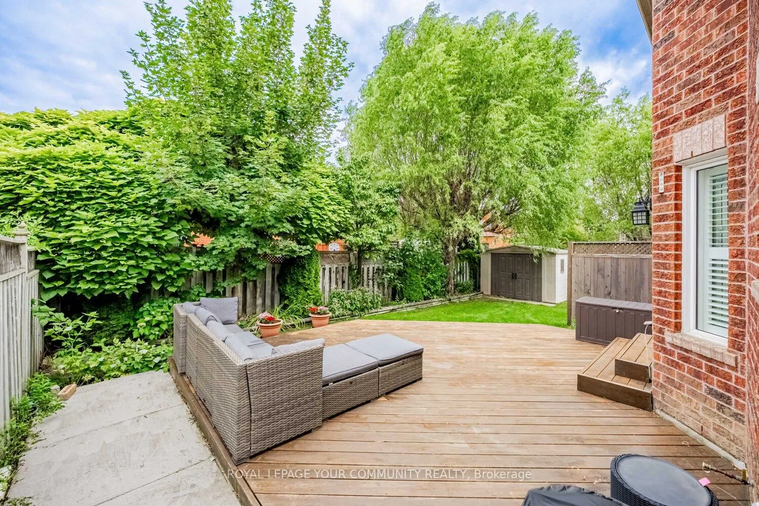 5541 Bollington Drive