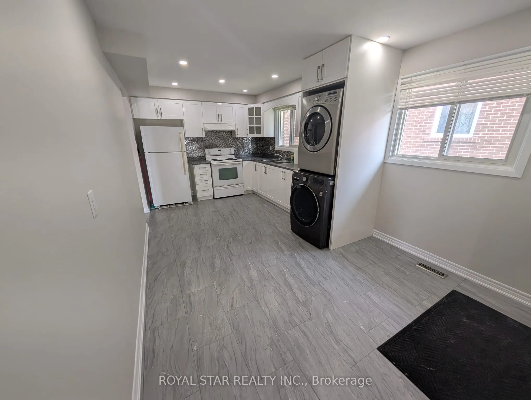 4051 Dunmow Crescent