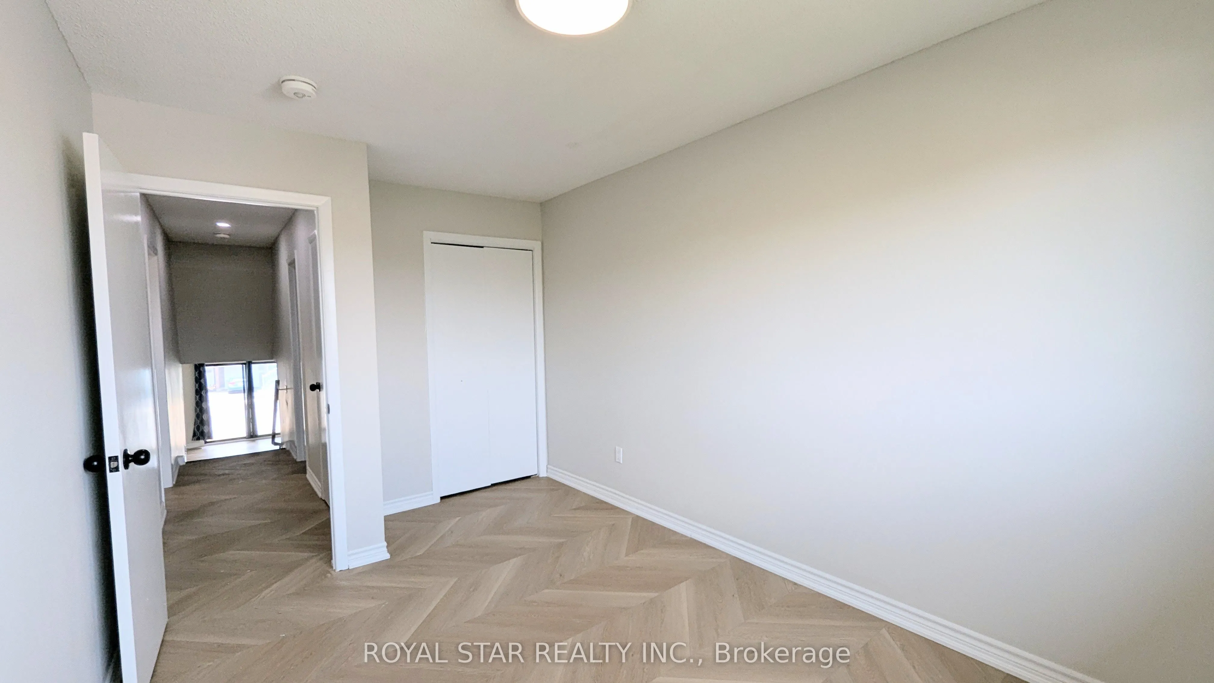 4051 Dunmow Crescent