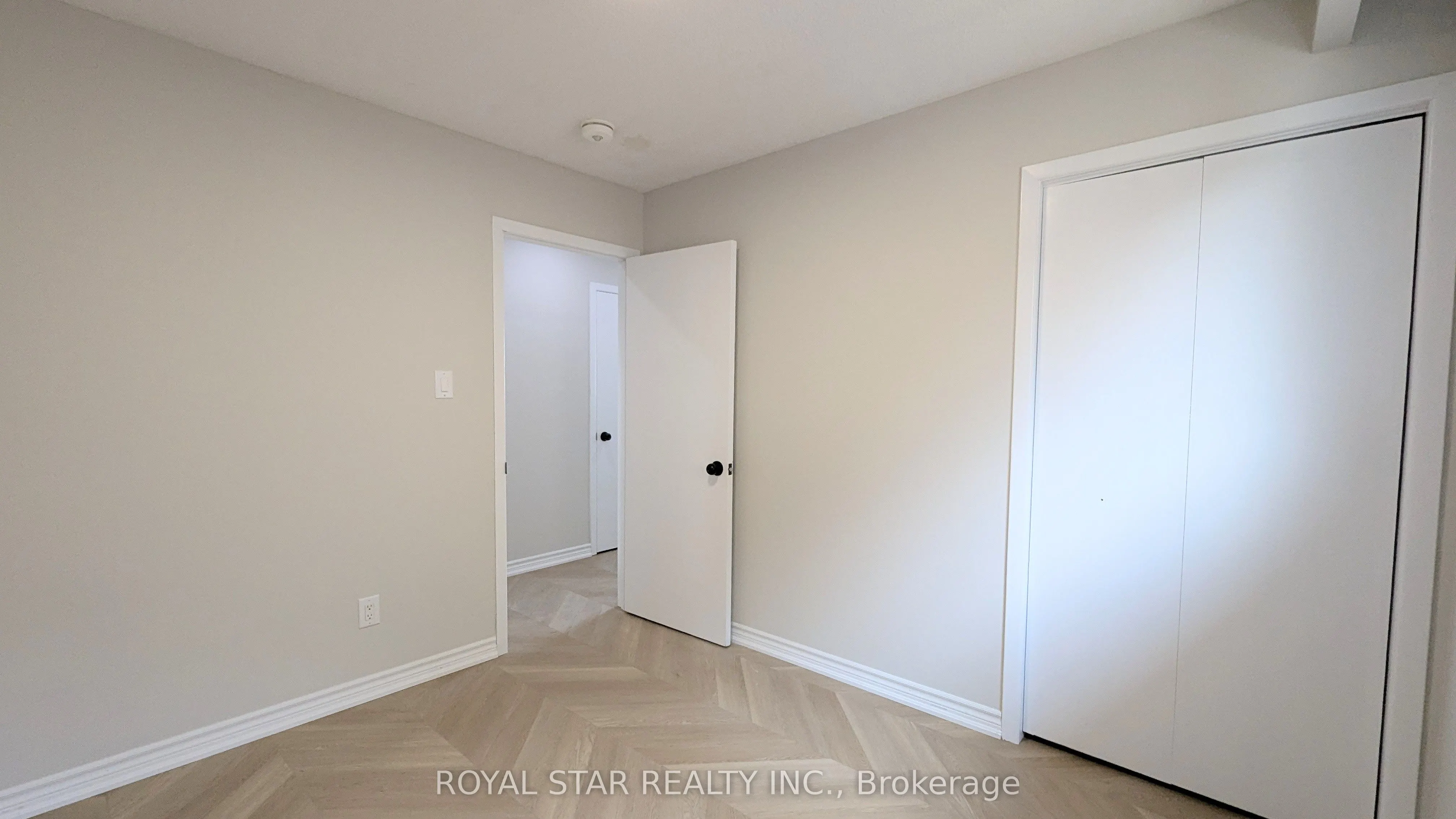 4051 Dunmow Crescent