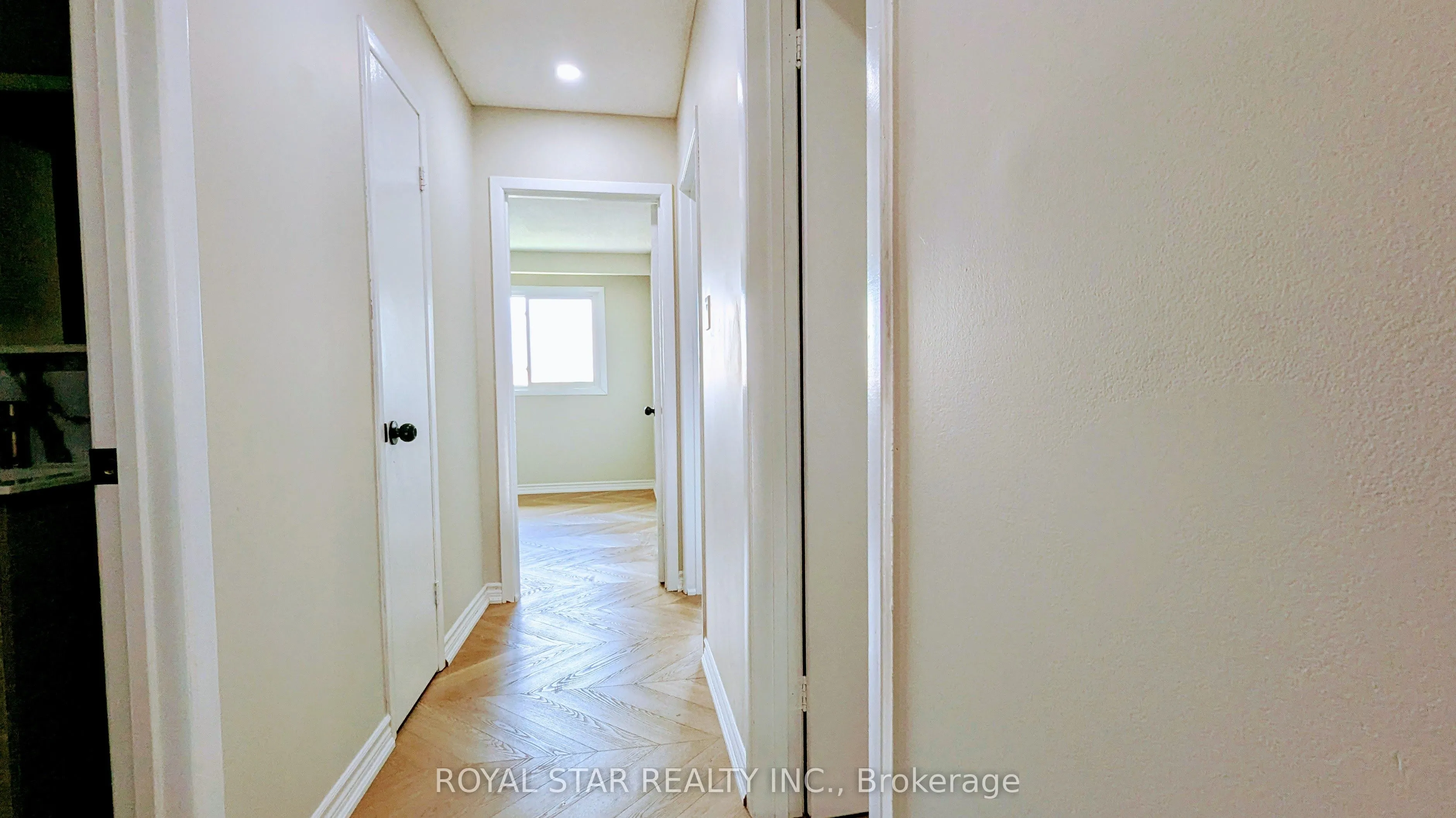 4051 Dunmow Crescent