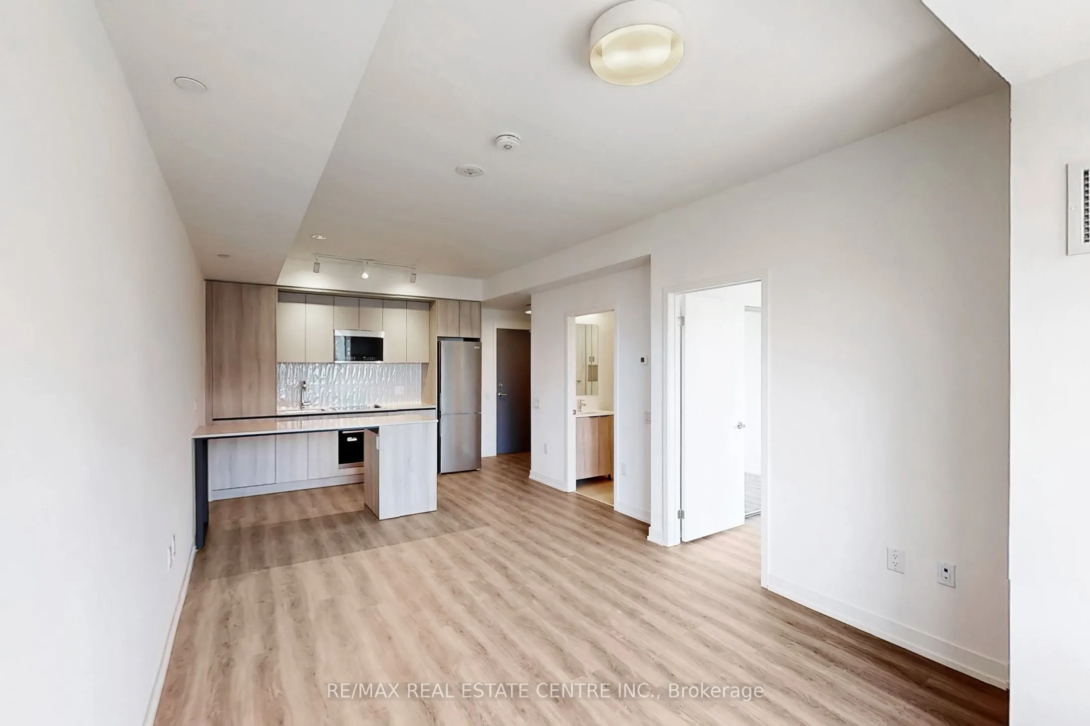 2485 Eglinton Avenue W, #1221