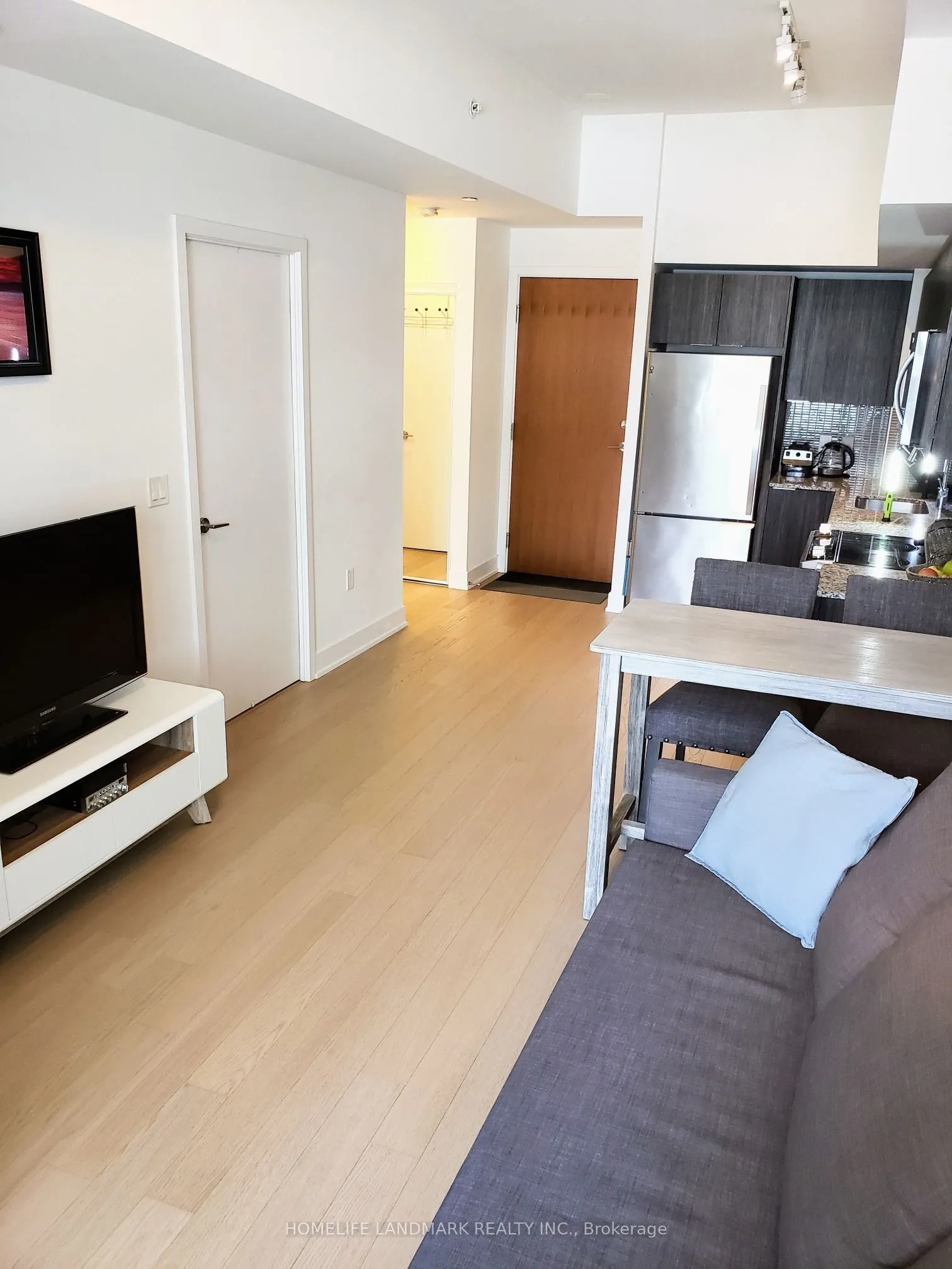 30 SHORE BREEZE Drive, #446