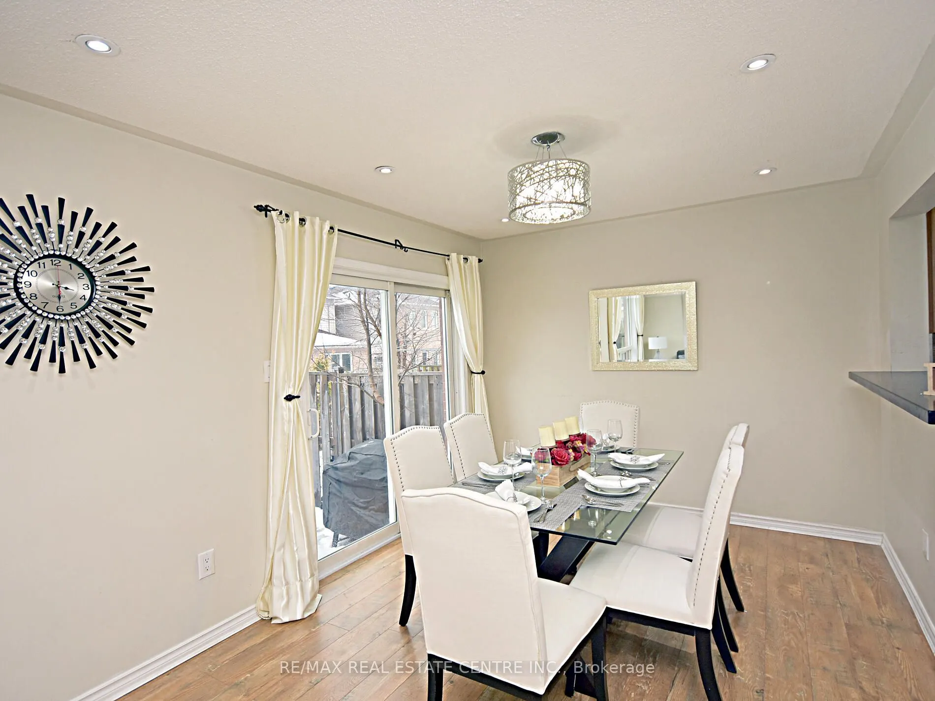 792 Johnson Heights