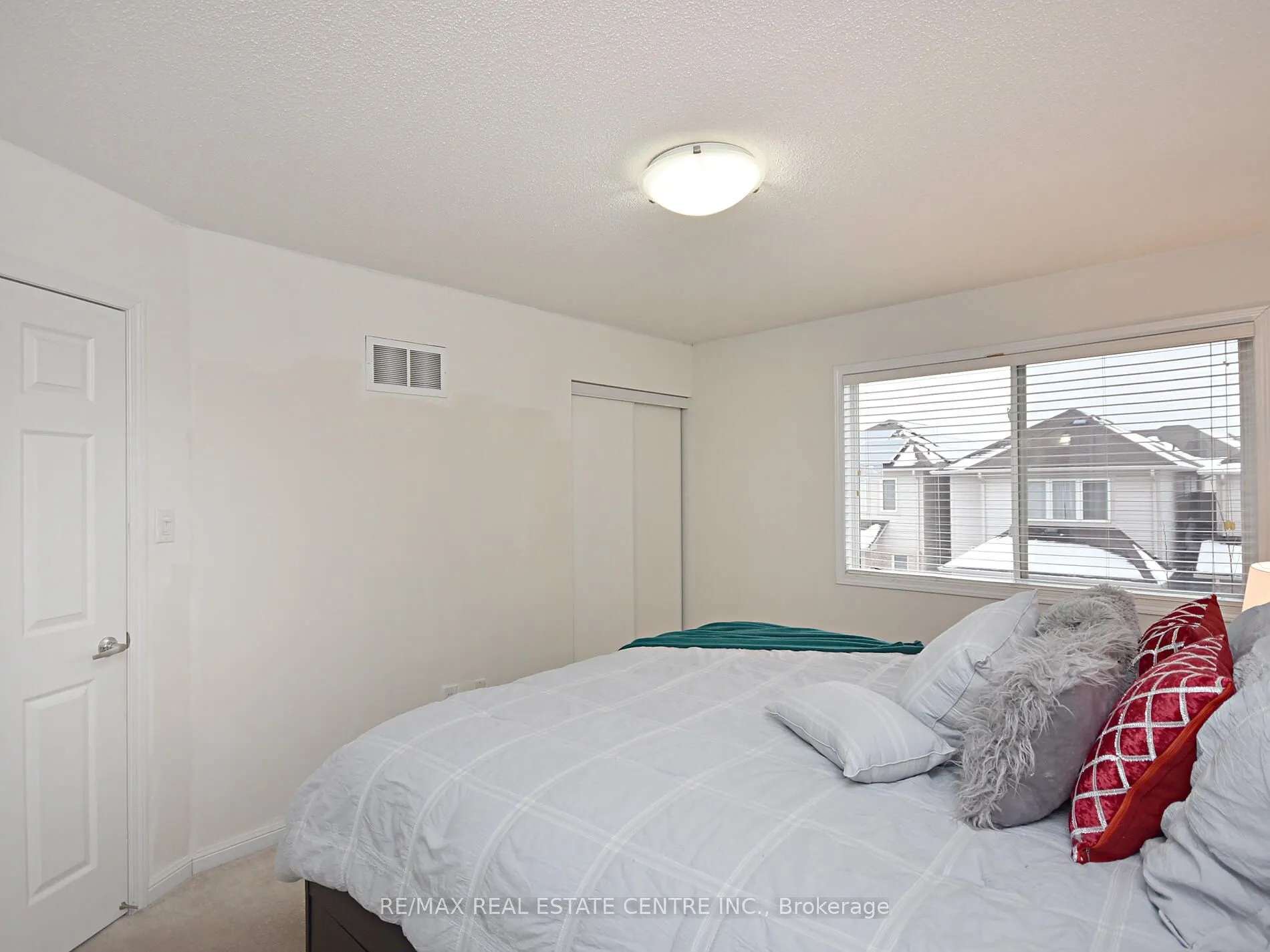 792 Johnson Heights