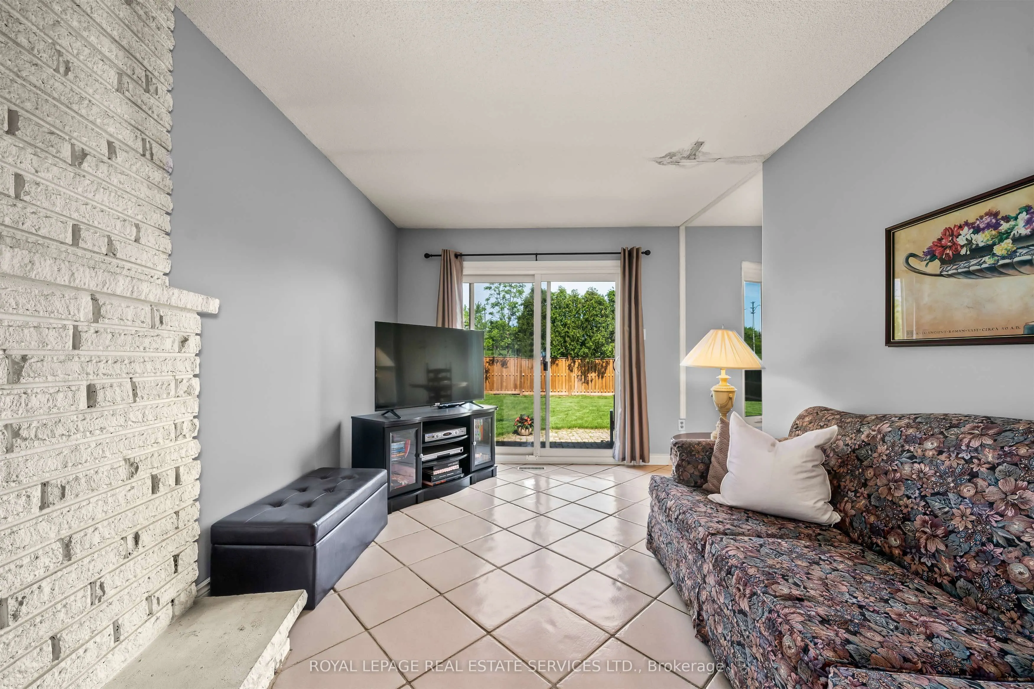 1529 Greenbriar Drive