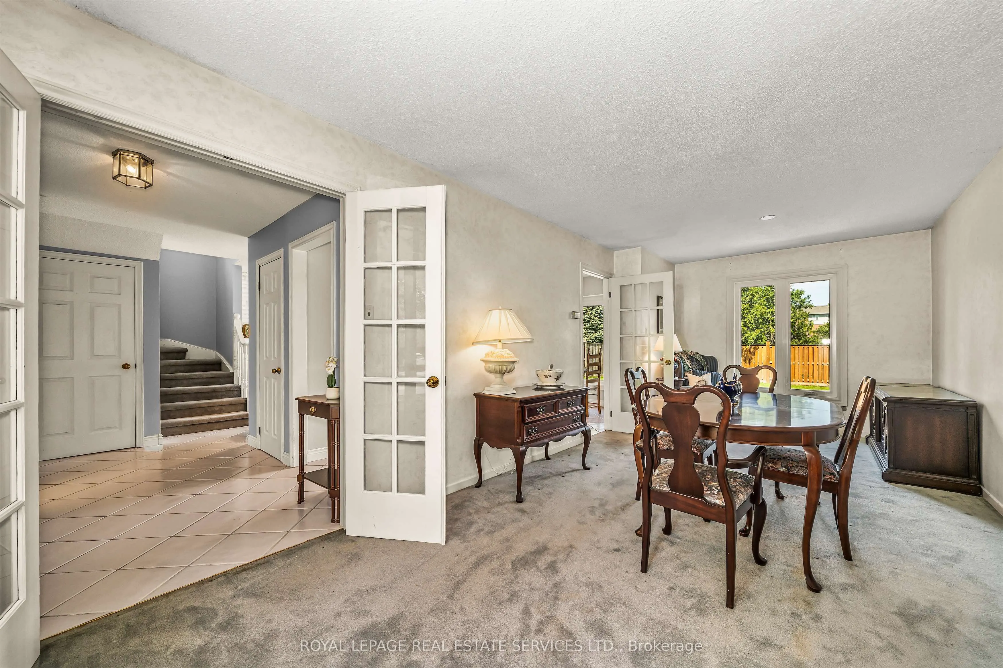 1529 Greenbriar Drive