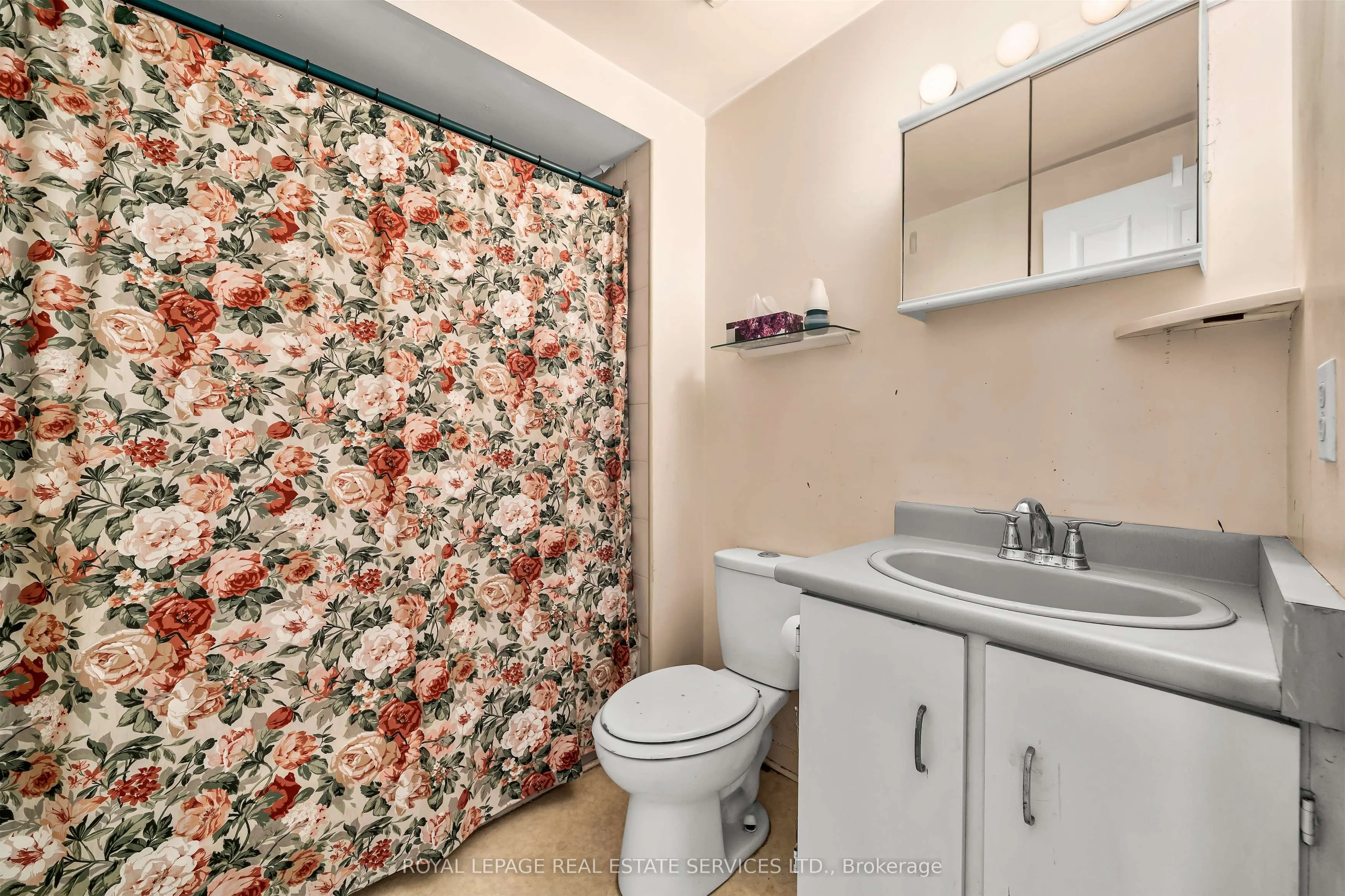 1529 Greenbriar Drive