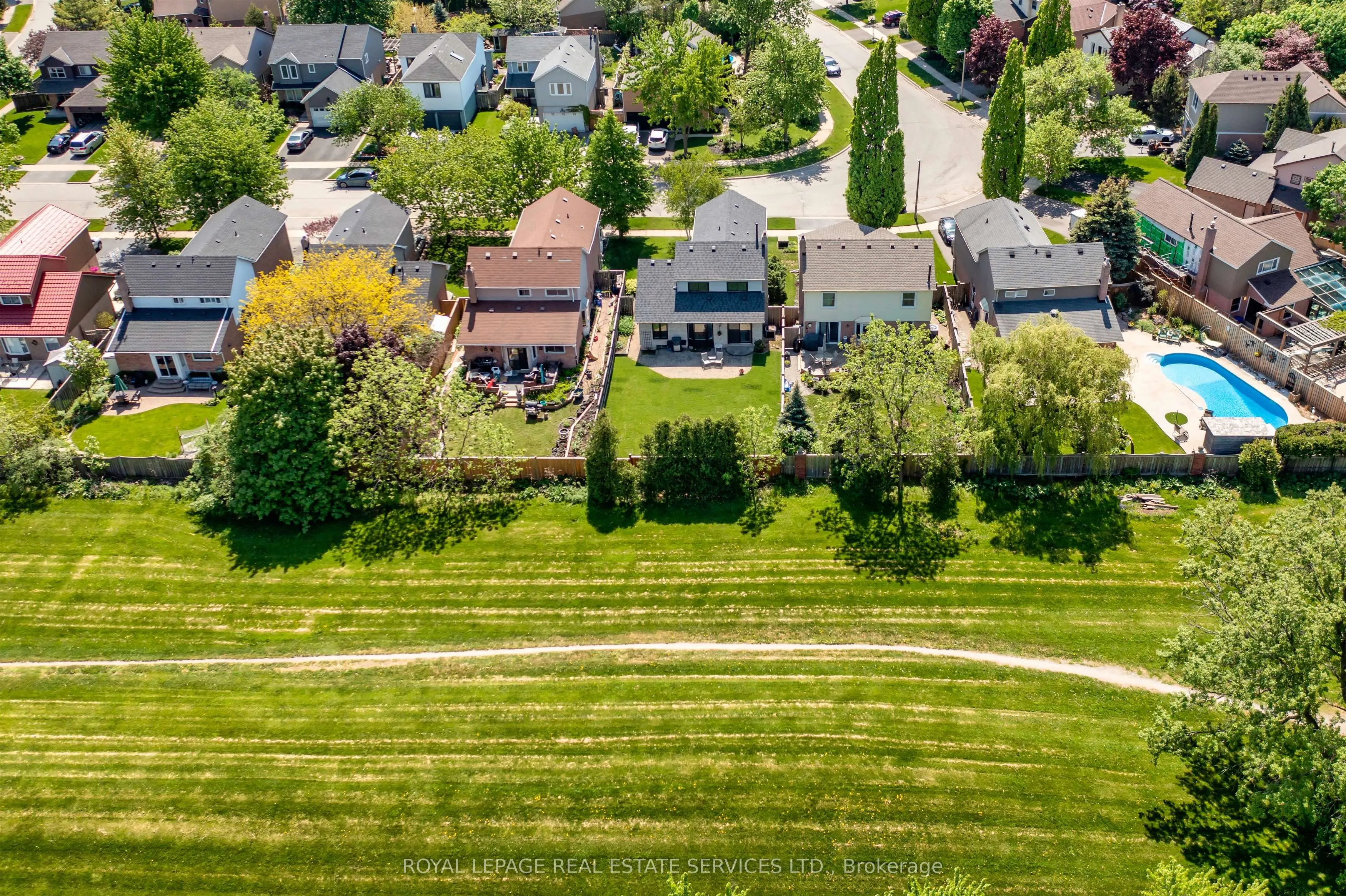 1529 Greenbriar Drive
