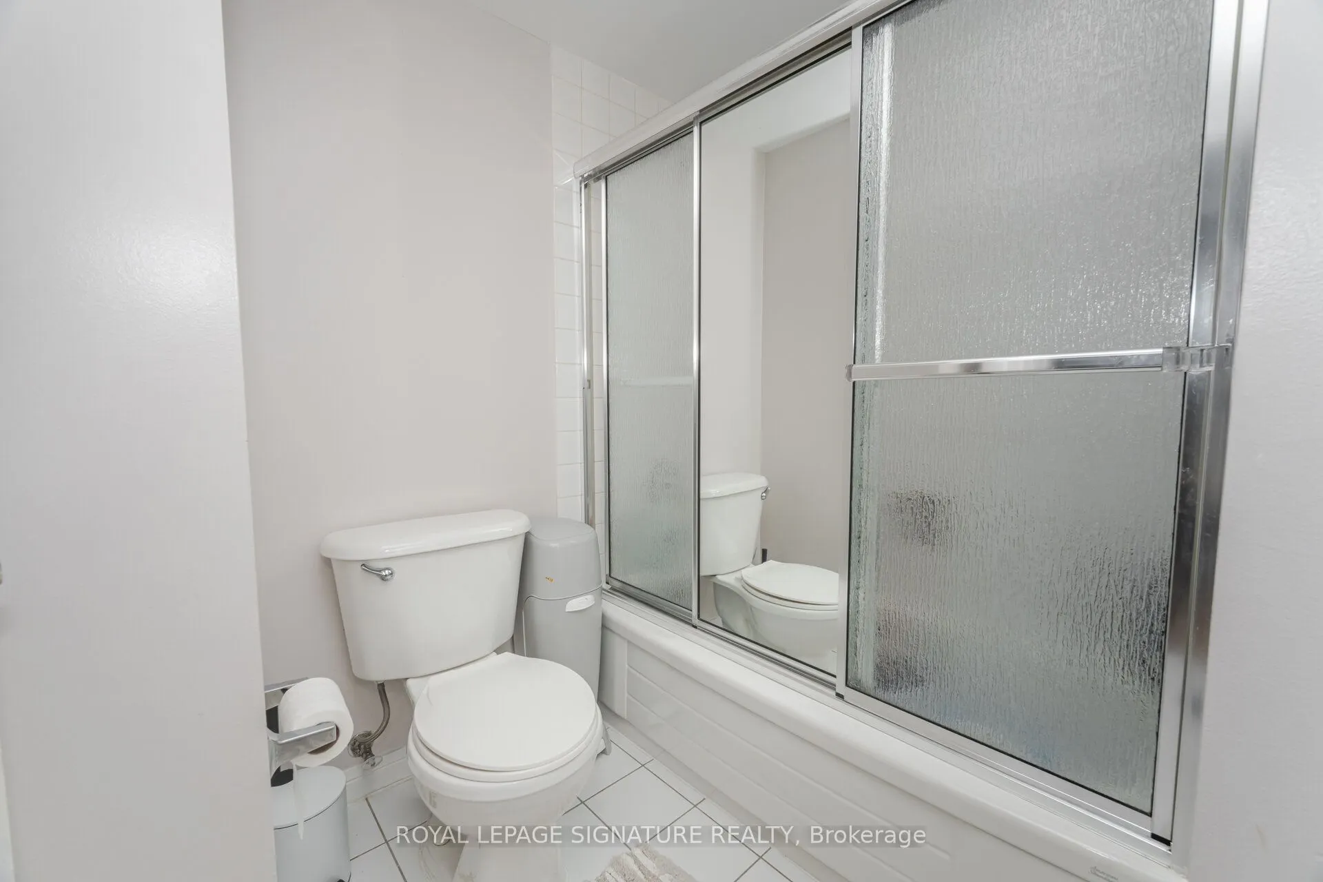 50 Eglinton Avenue W, #408