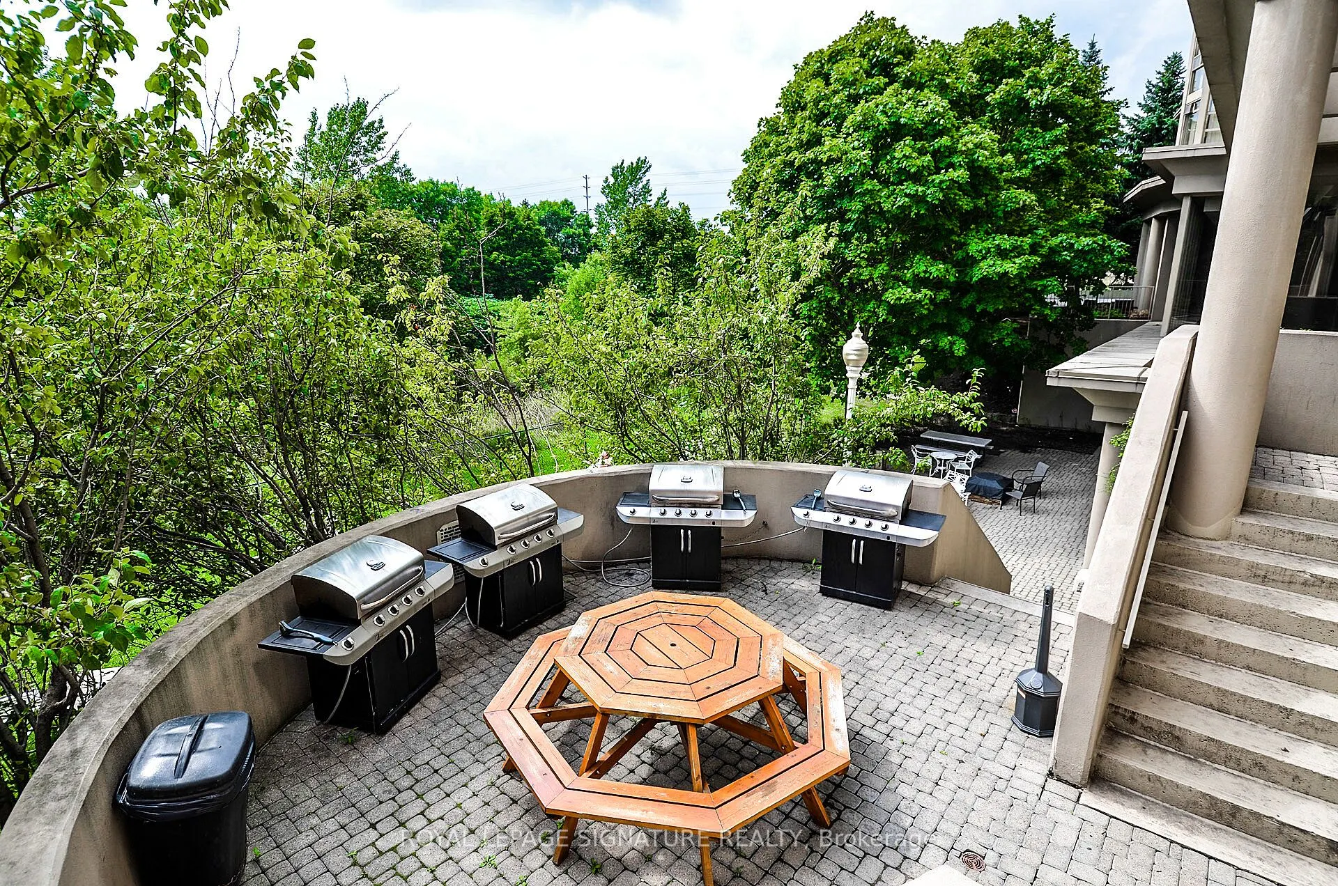 50 Eglinton Avenue W, #408