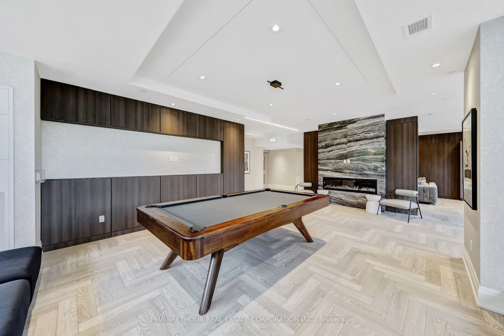 1035 Southdown Road, #1209