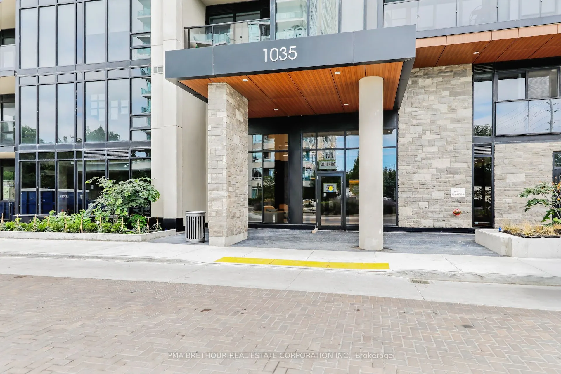 1035 Southdown Road, #1209