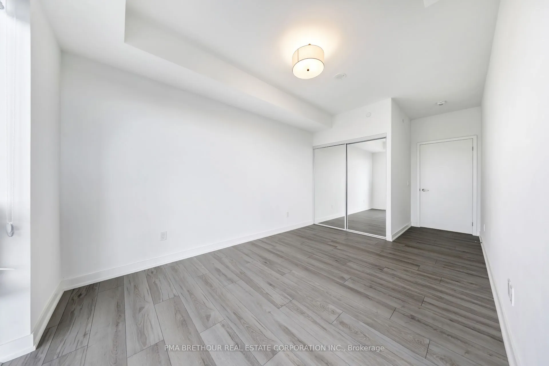 1035 Southdown Road, #1209