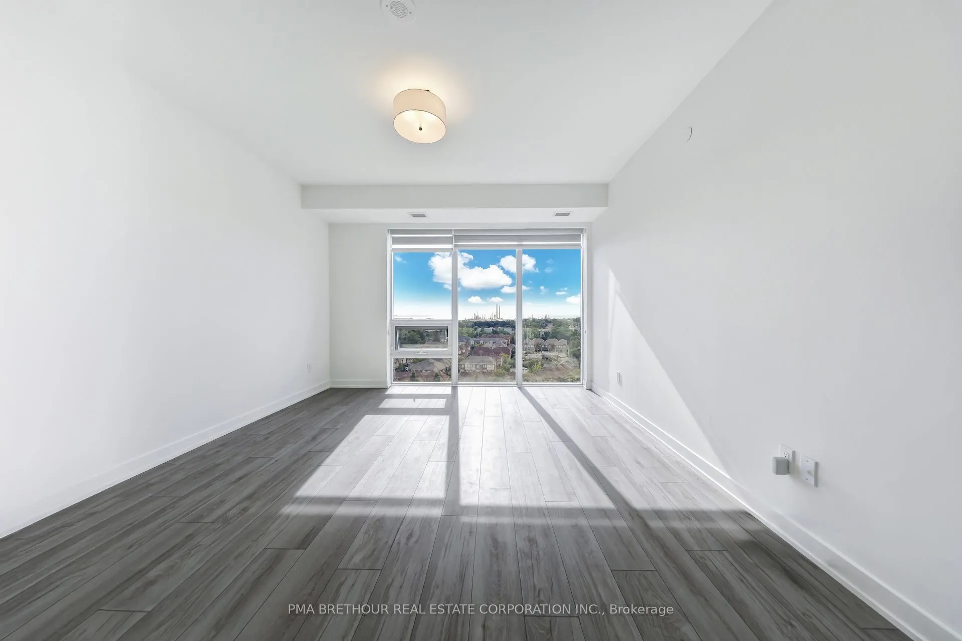 1035 Southdown Road, #1209