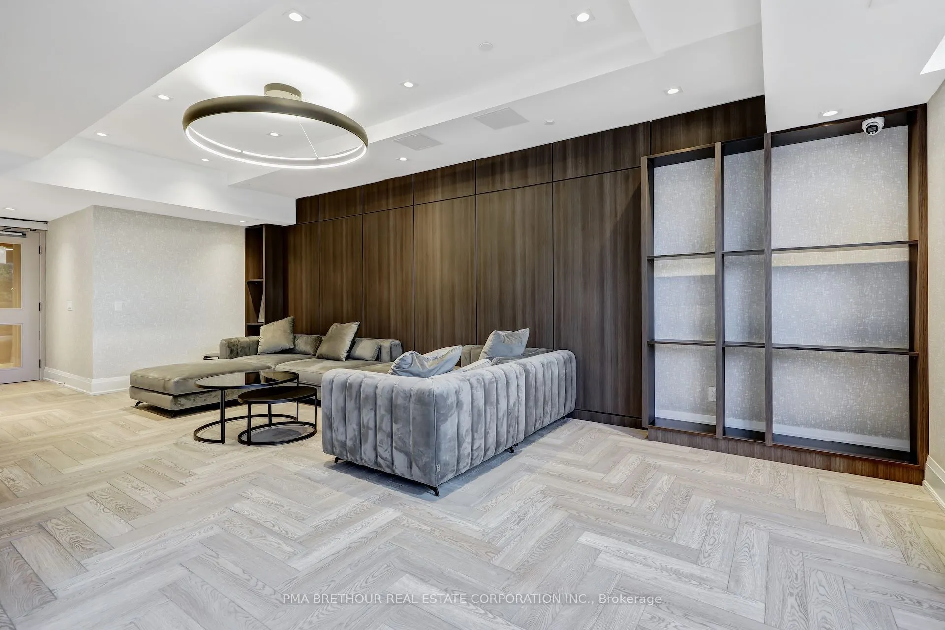 1035 Southdown Road, #1209
