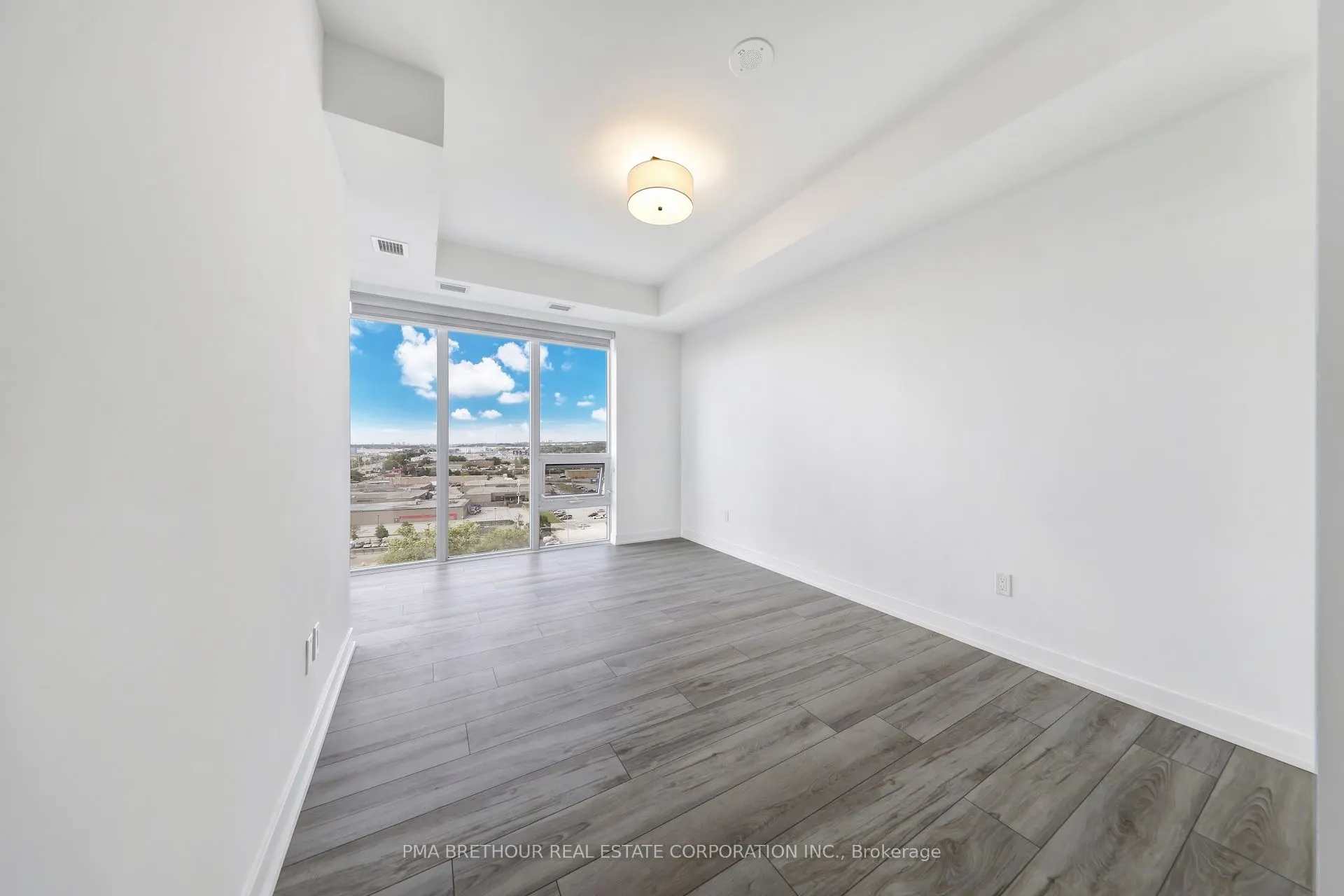 1035 Southdown Road, #1209