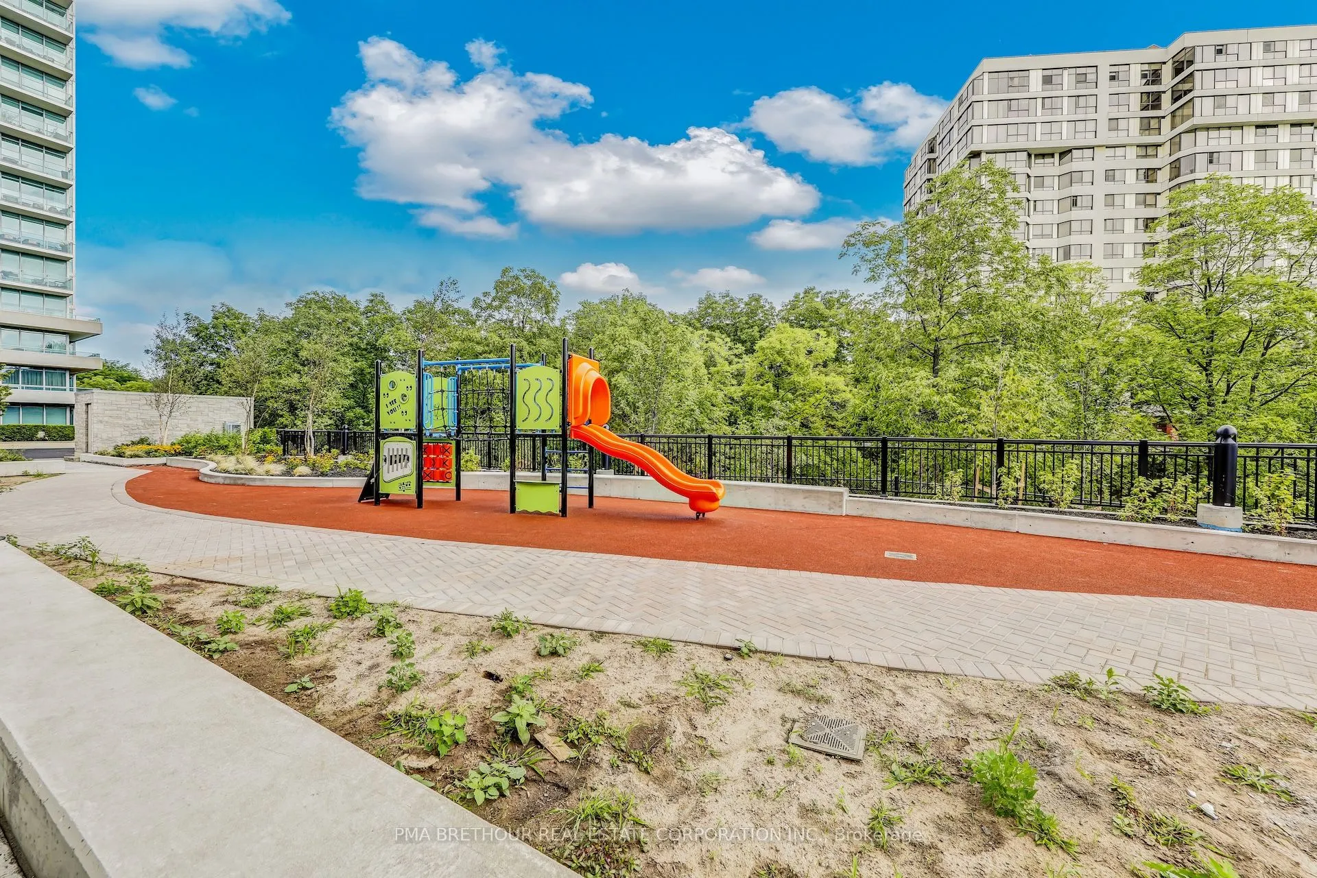 1035 Southdown Road, #1209