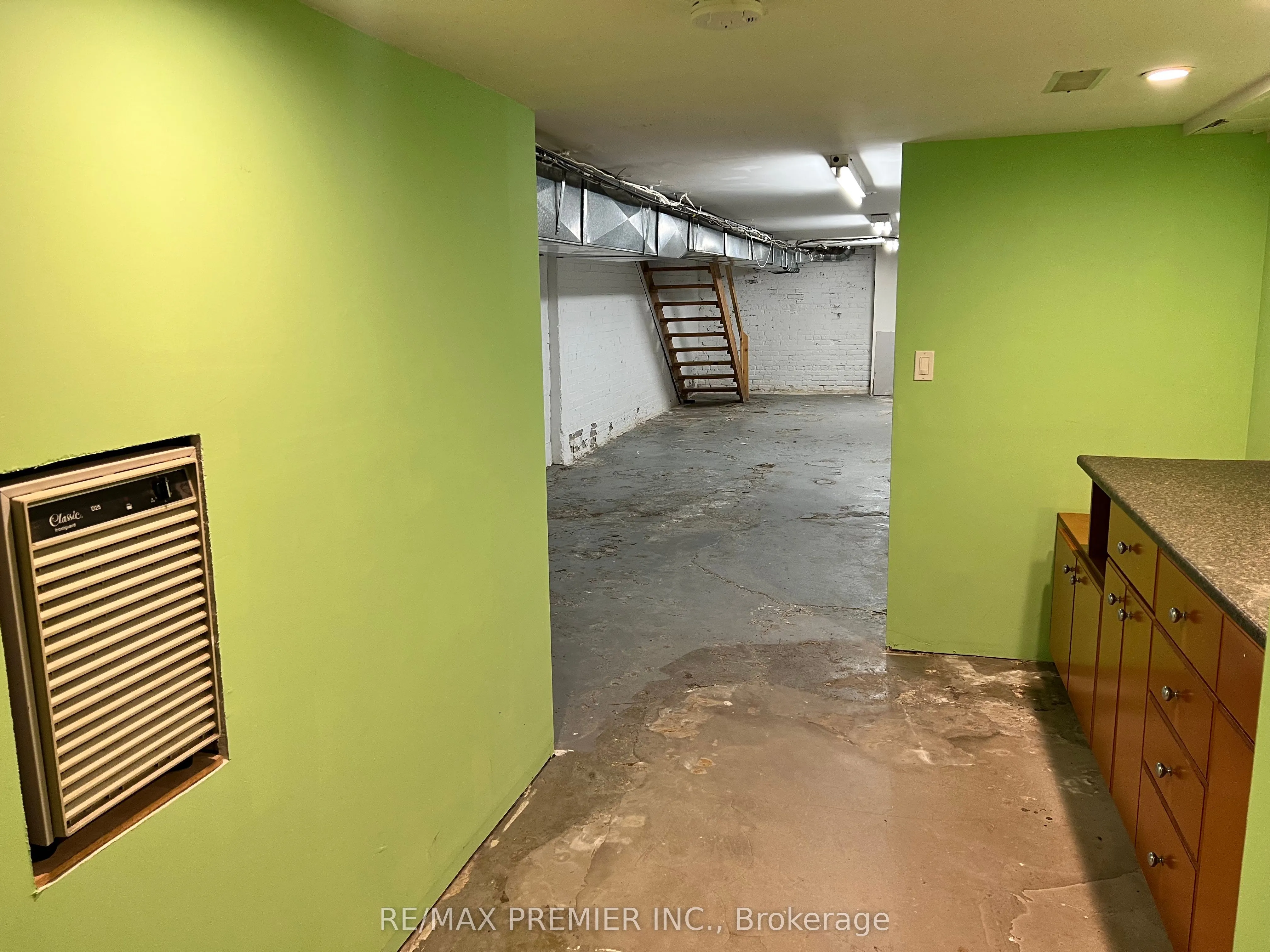 459 Roncesvalles Avenue, #Main Floor