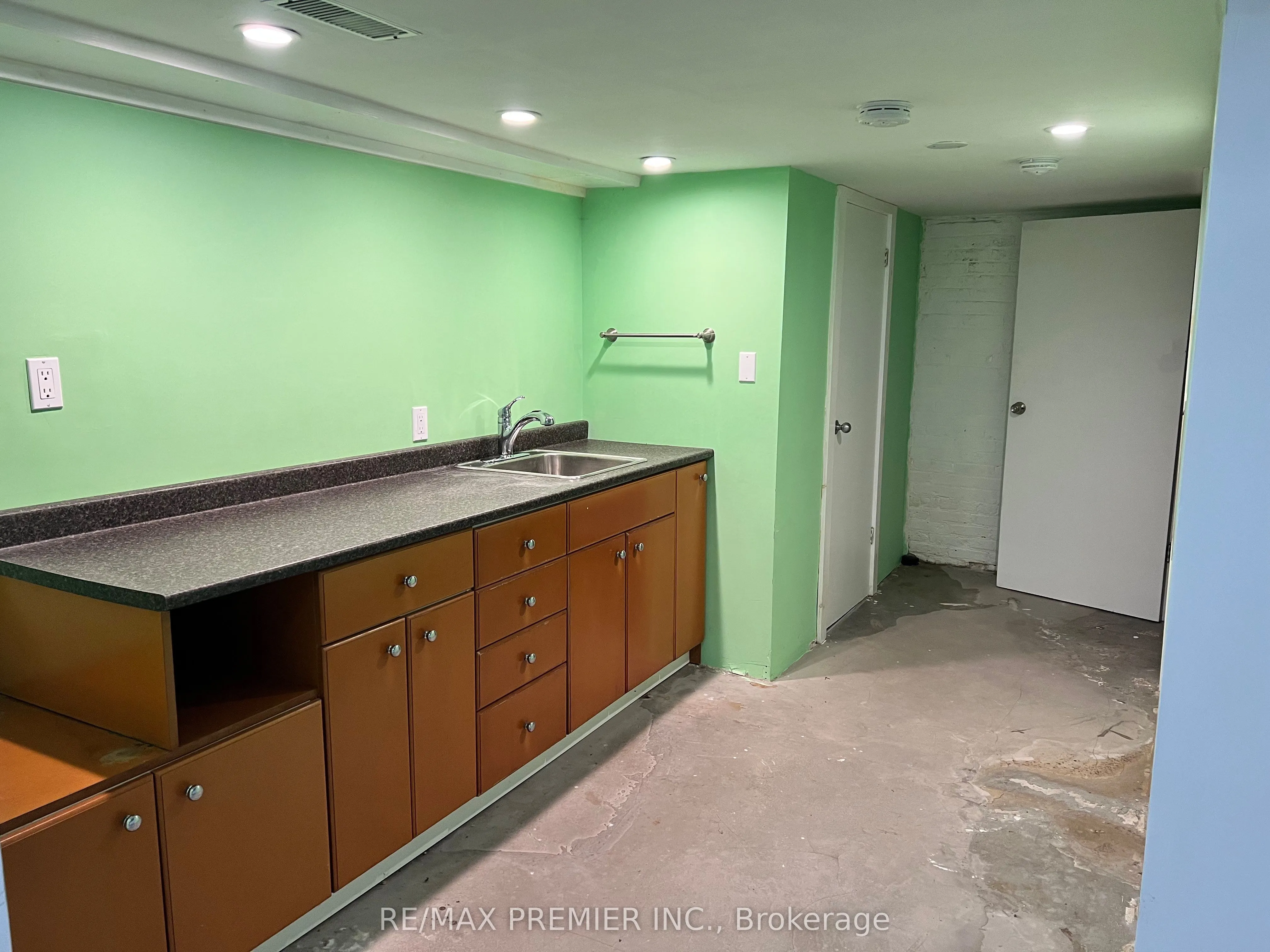 459 Roncesvalles Avenue, #Main Floor