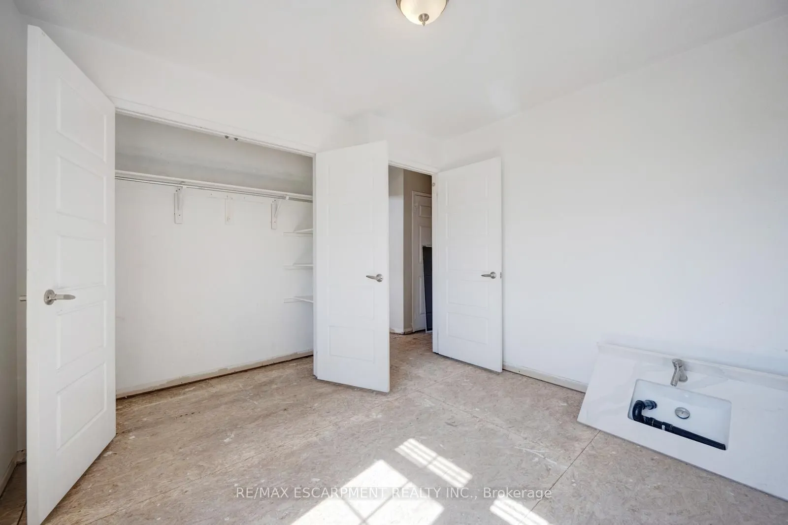 6544 Opera Glass Crescent