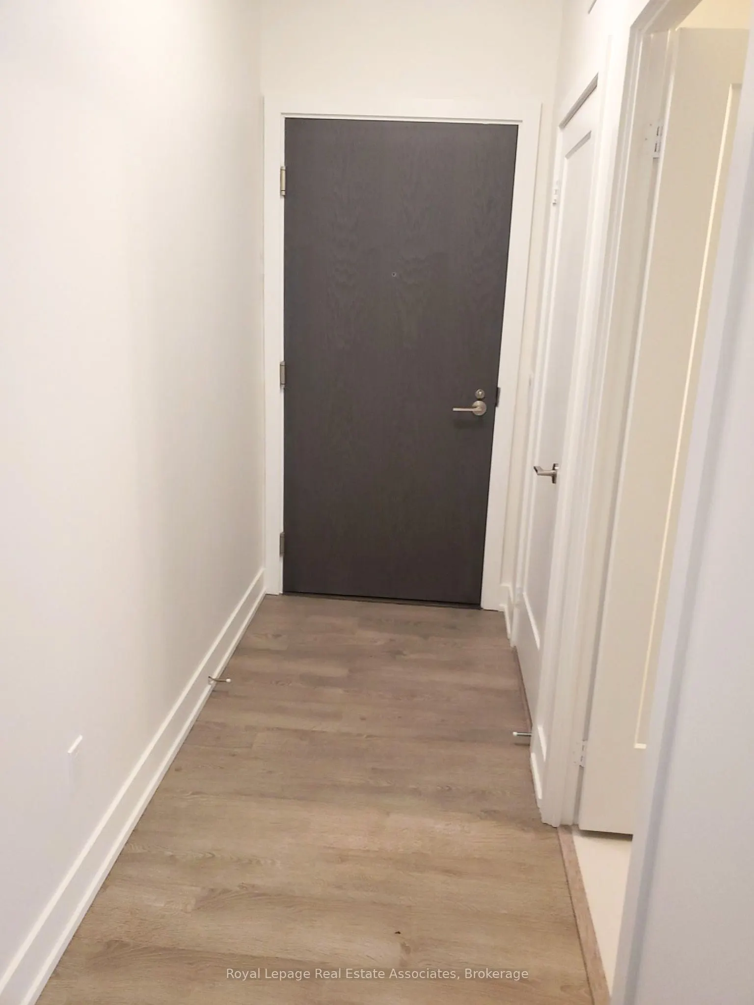 7 Mabelle Avenue, #4104
