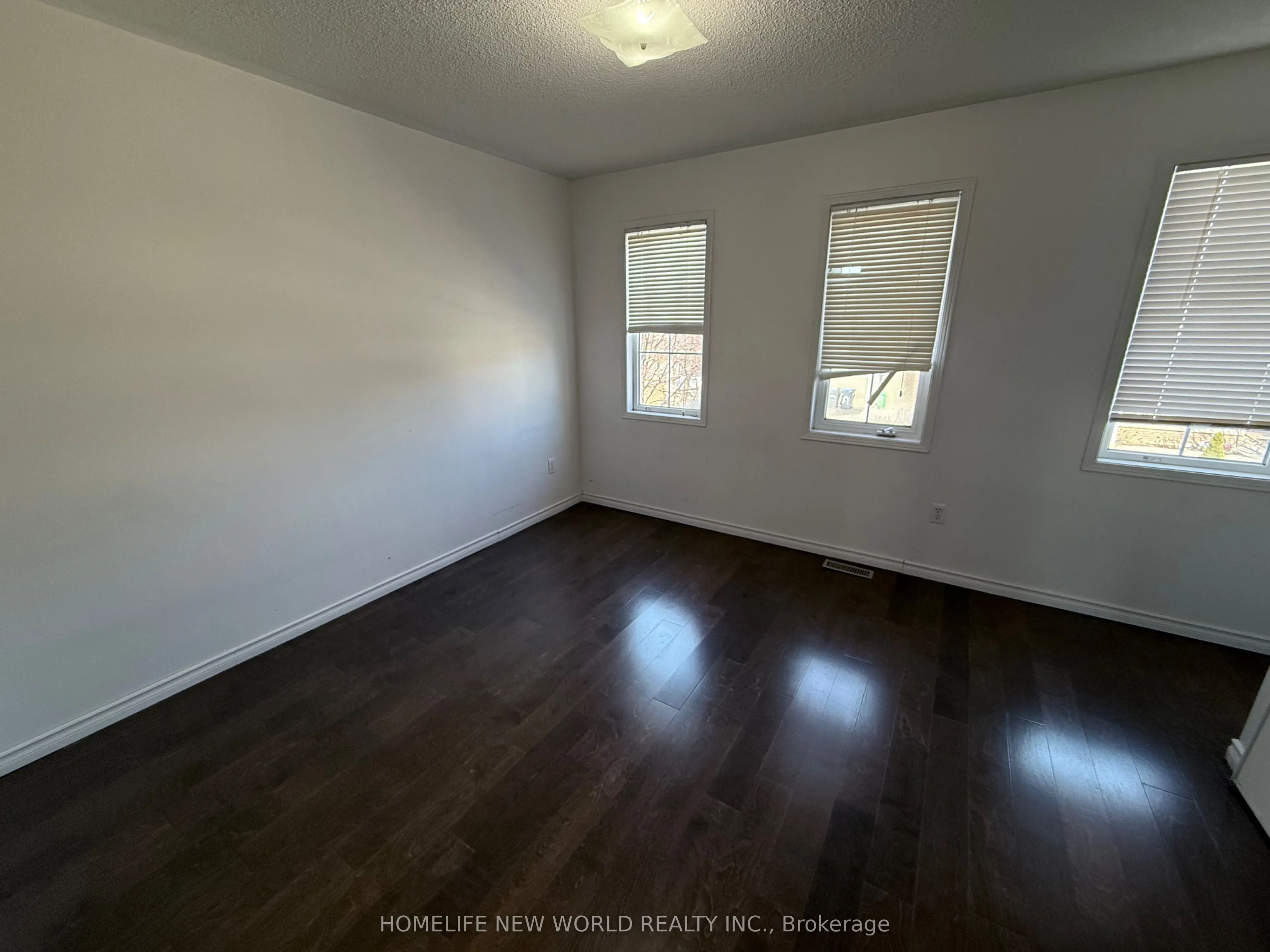 86 Jewel Crescent, #Upper