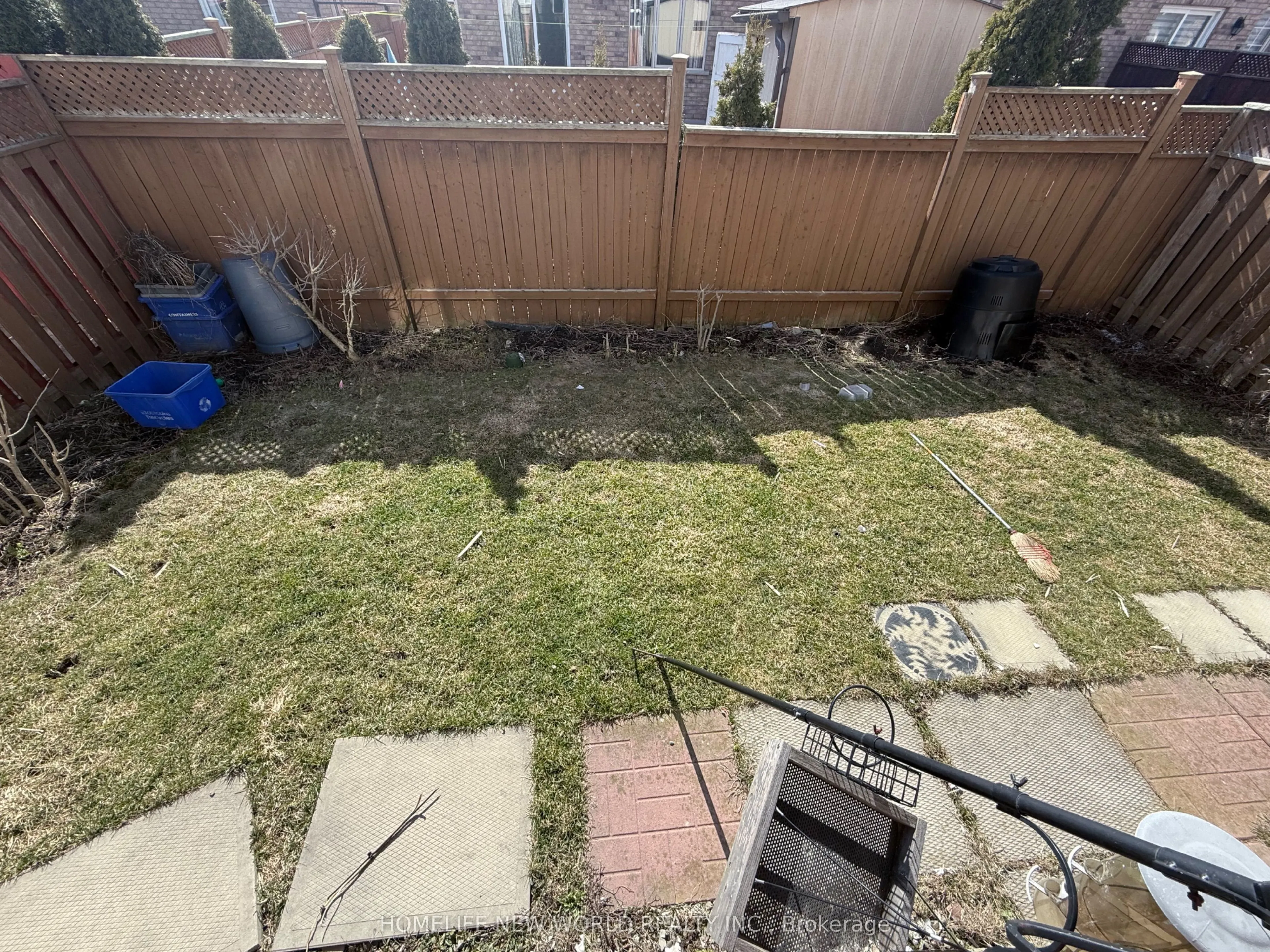 86 Jewel Crescent, #Upper
