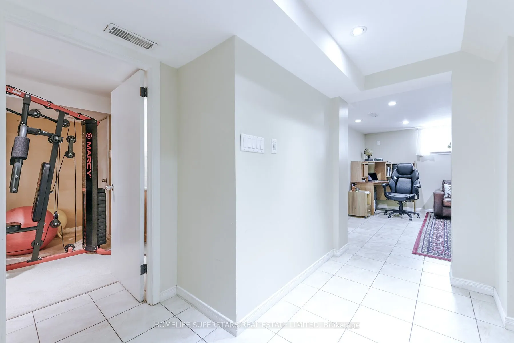 3987 Bloor Street W
