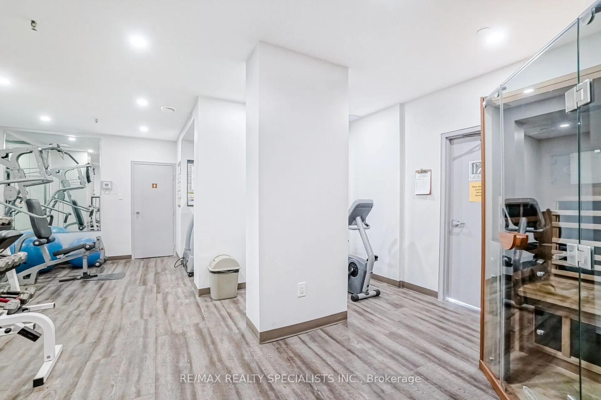 1240 Marlborough Court, #606