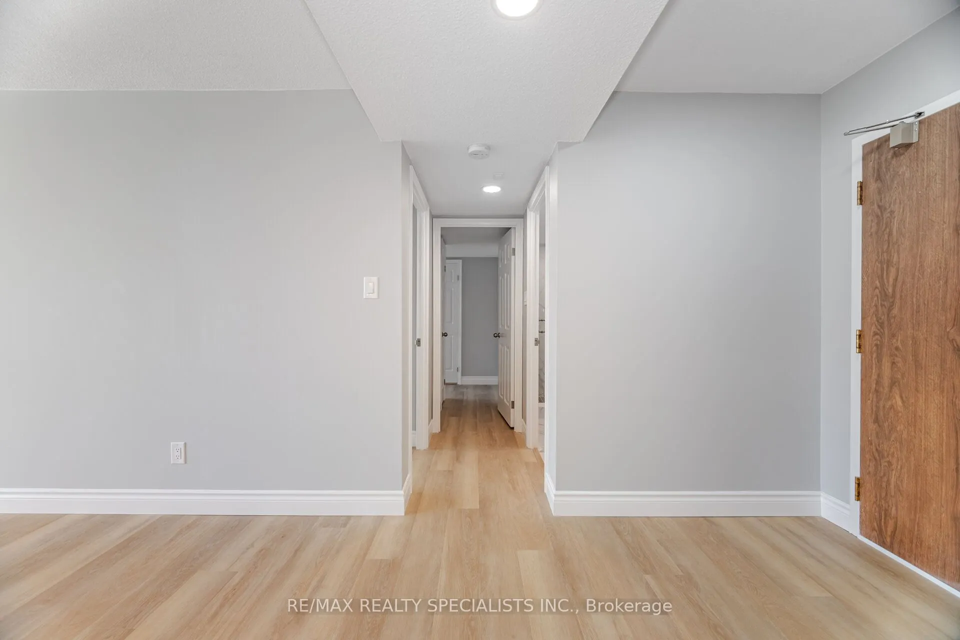 1240 Marlborough Court, #606
