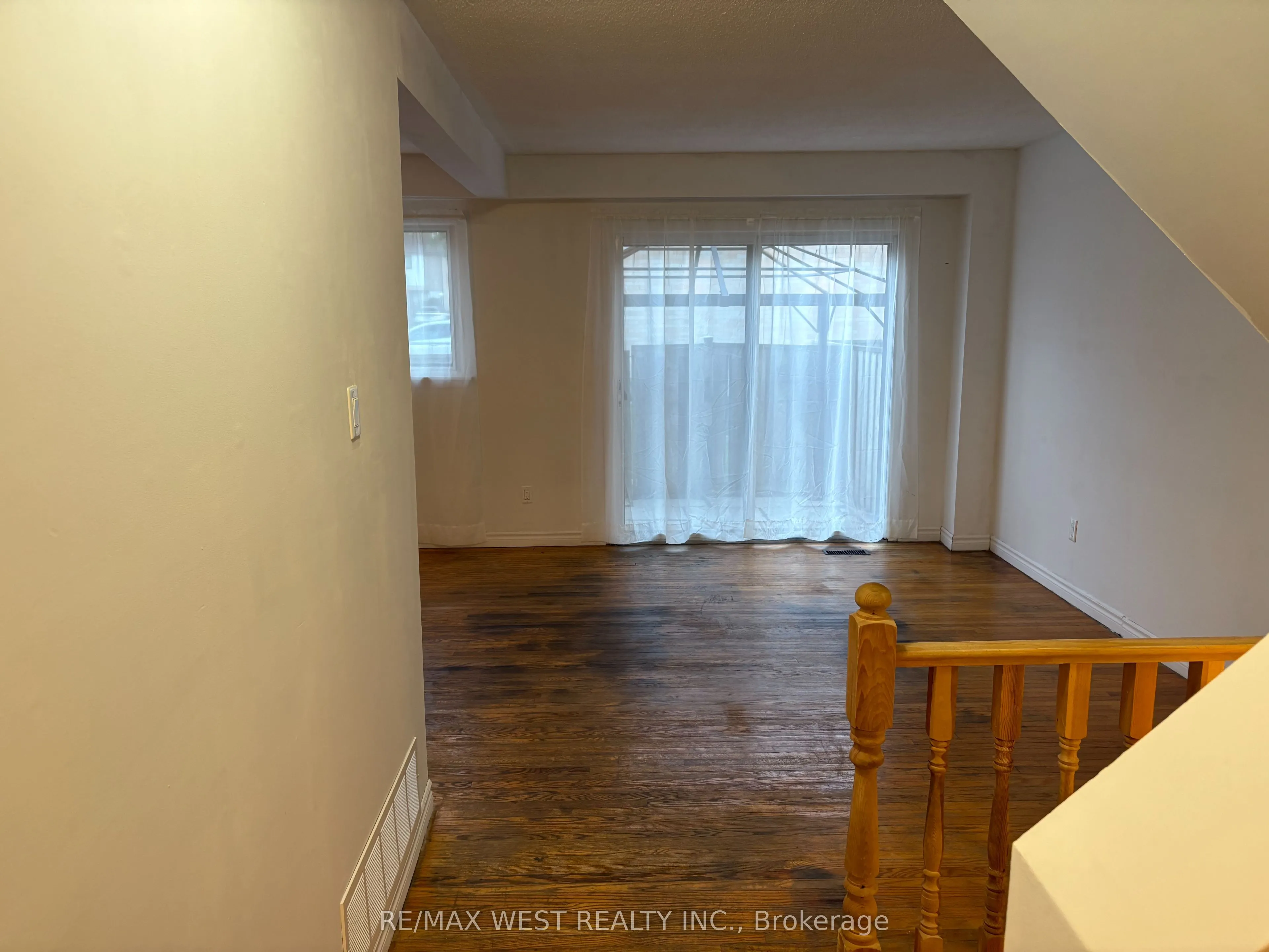 346 Fleetwood Crescent, #37
