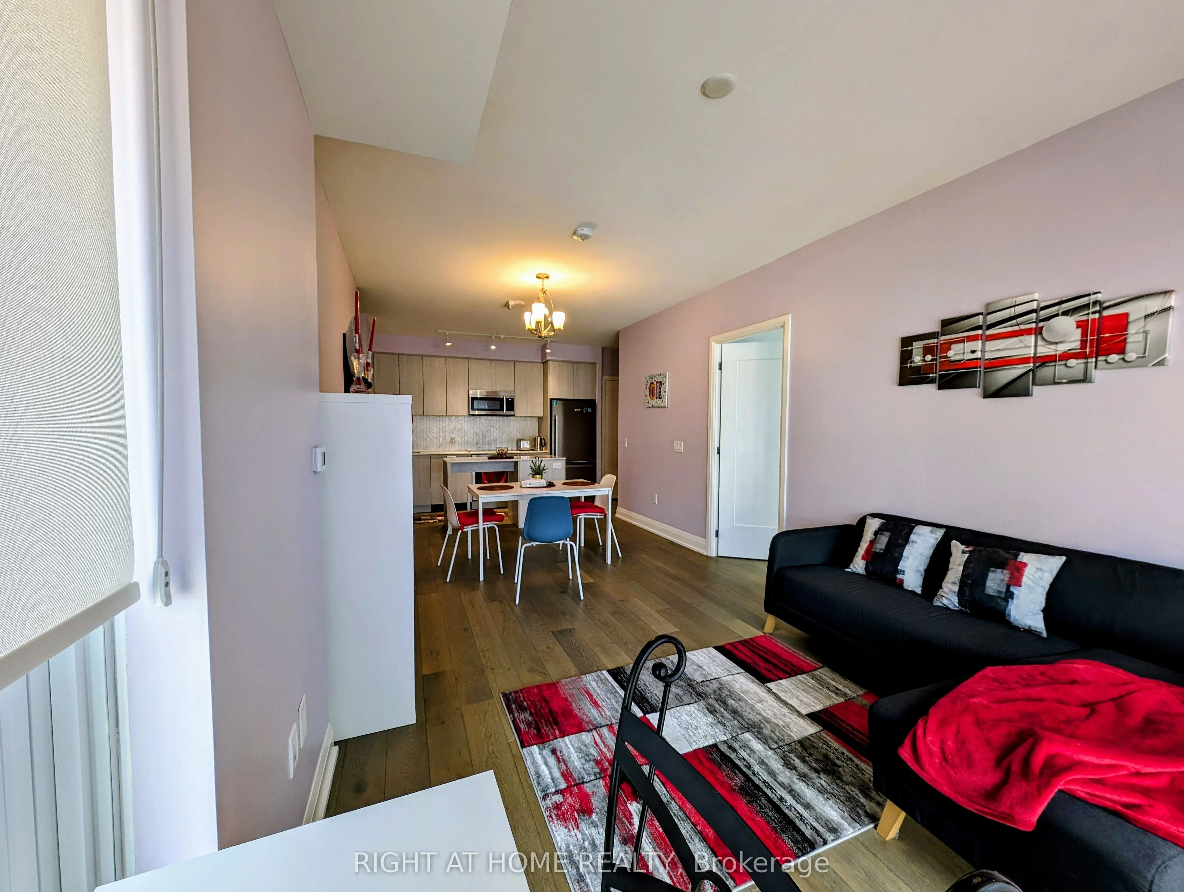 293 The Kingsway, #504