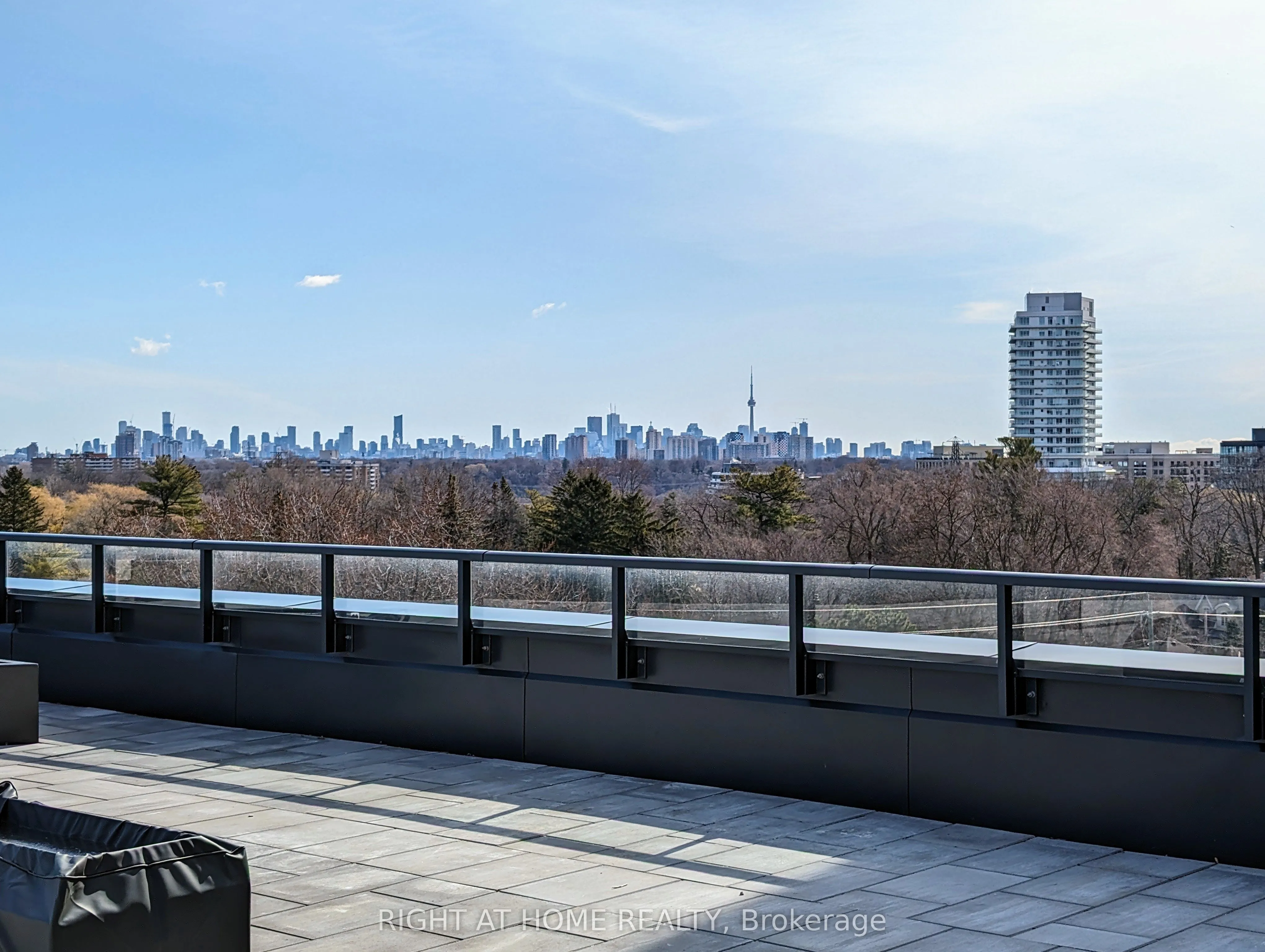 293 The Kingsway, #504