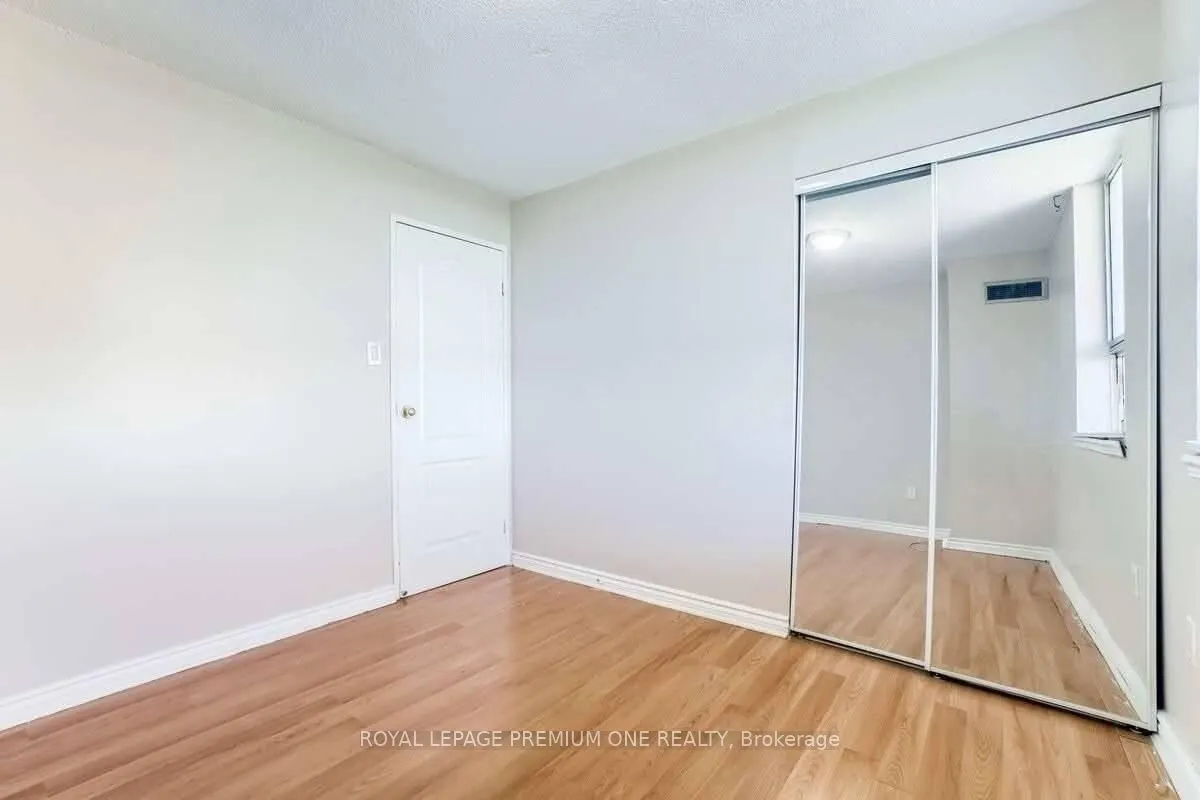 234 Albion Road, #811