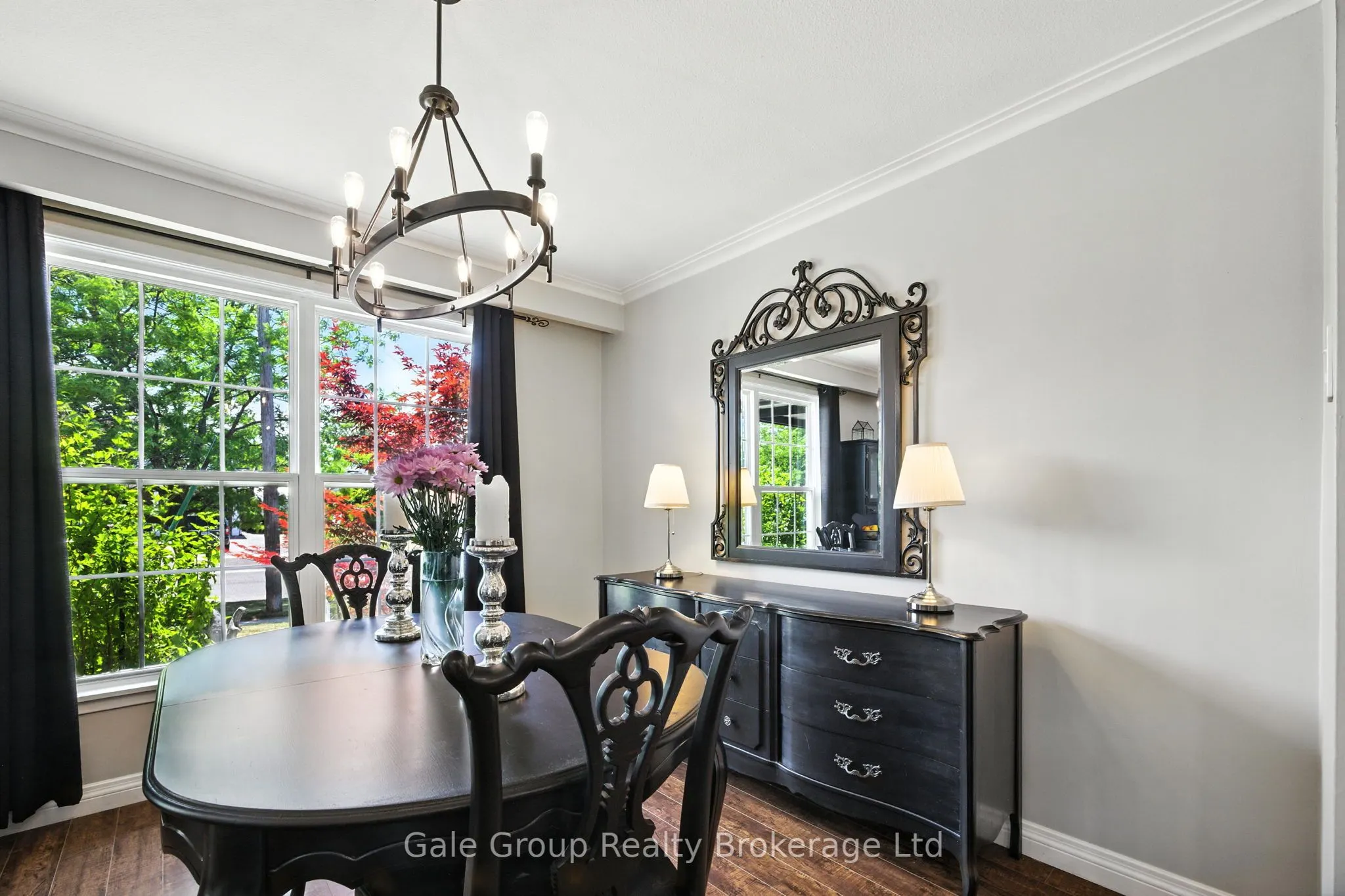 42 Moultrey Crescent