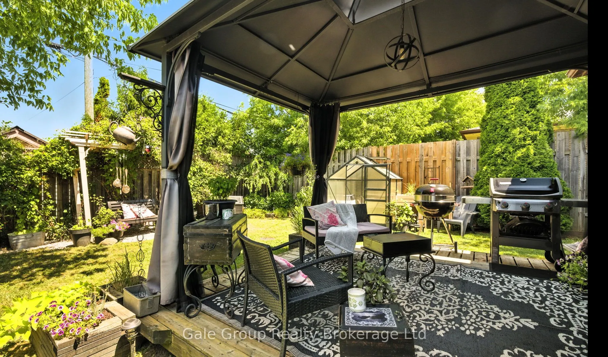 42 Moultrey Crescent