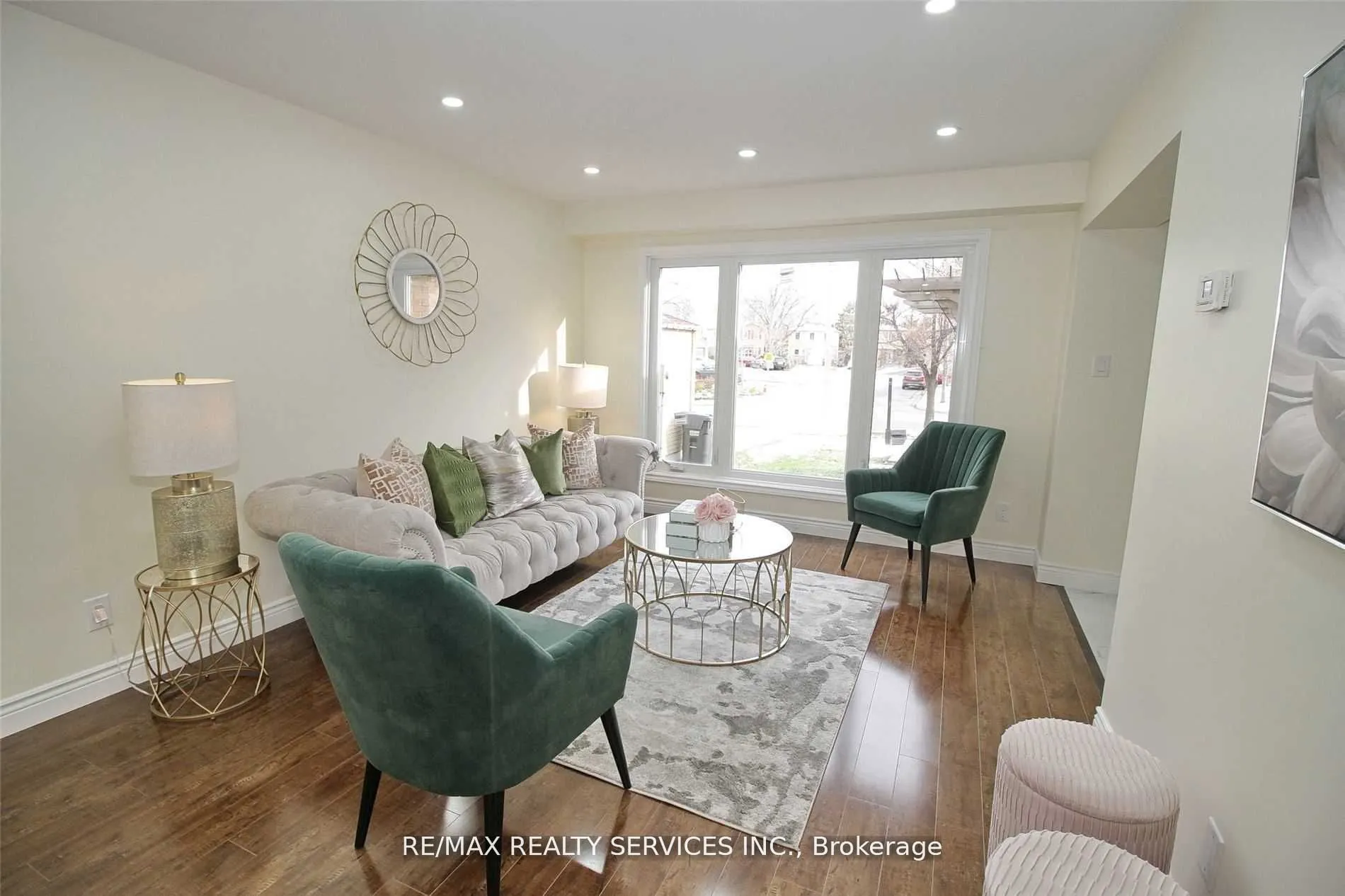 18 Festoon Place