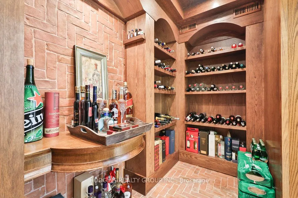 158 Harborn Trail