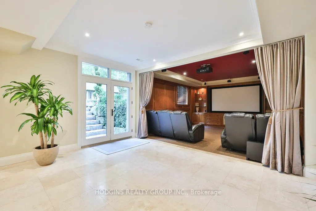 158 Harborn Trail