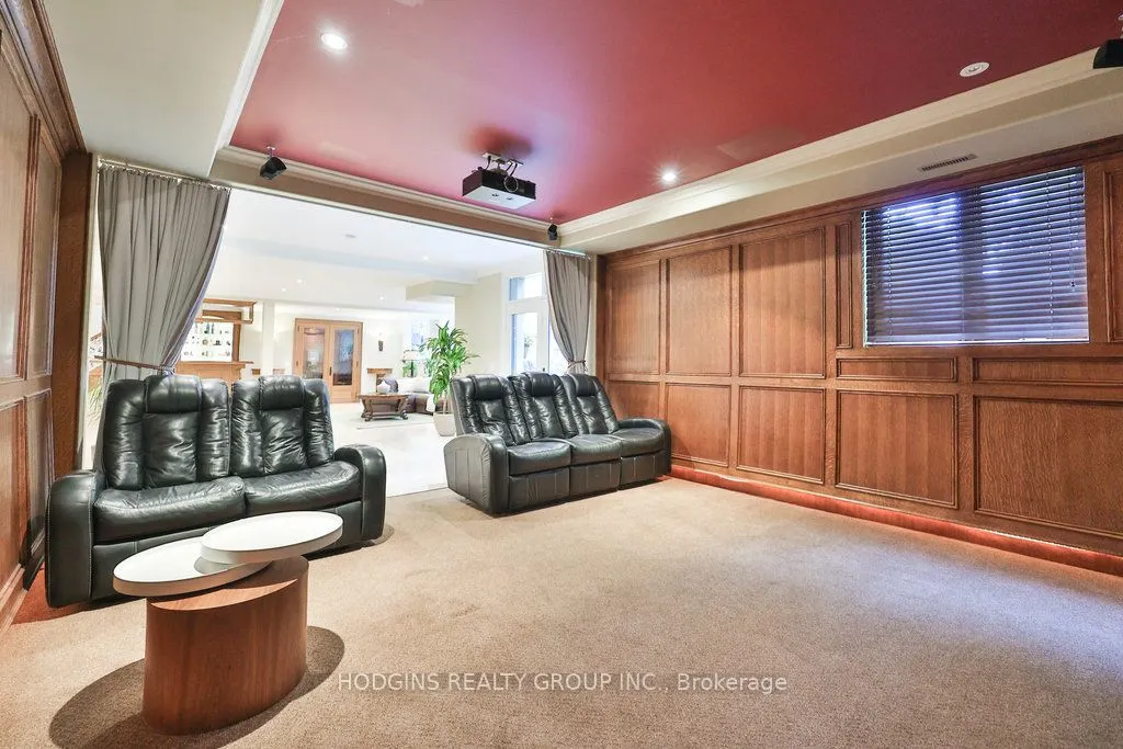 158 Harborn Trail