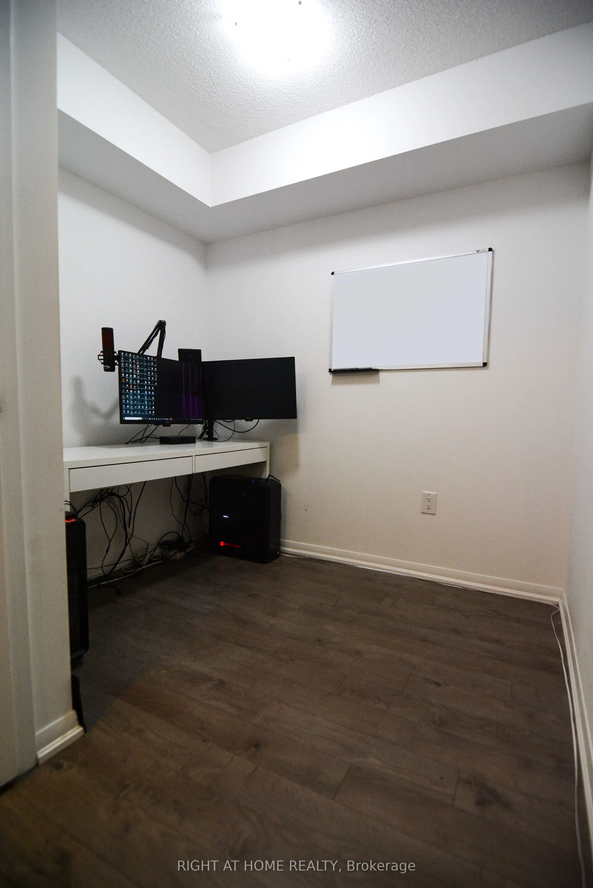 3091 Dufferin Street, #1001