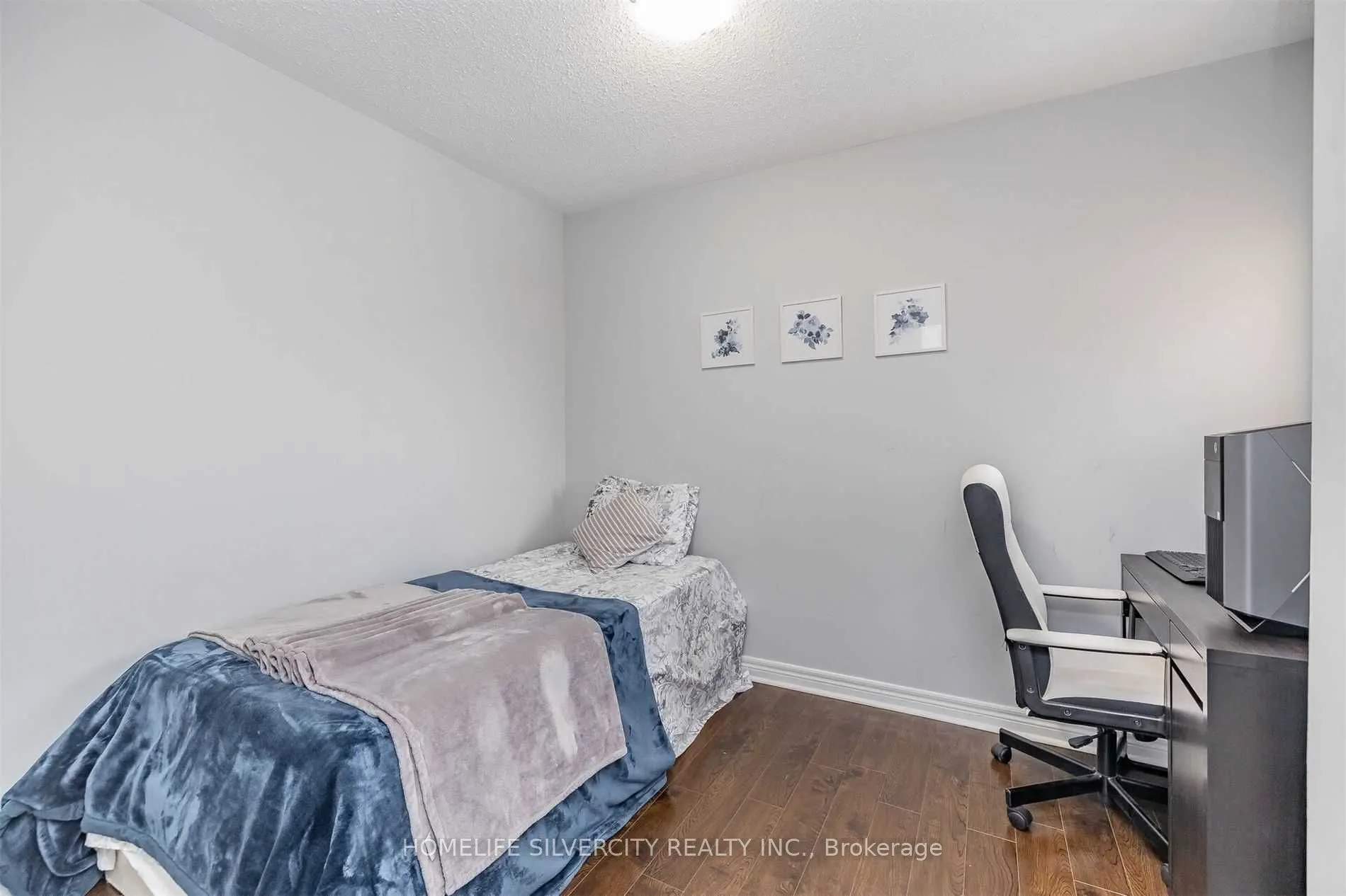 39 Summerdale Crescent