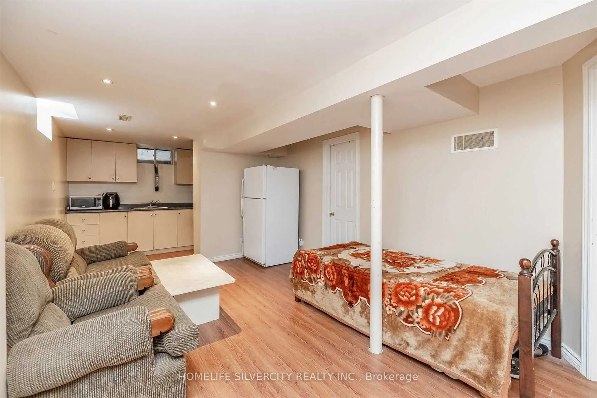 39 Summerdale Crescent