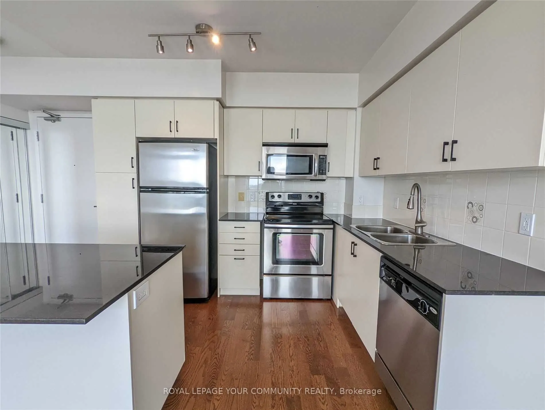15 Legion Road, #1603