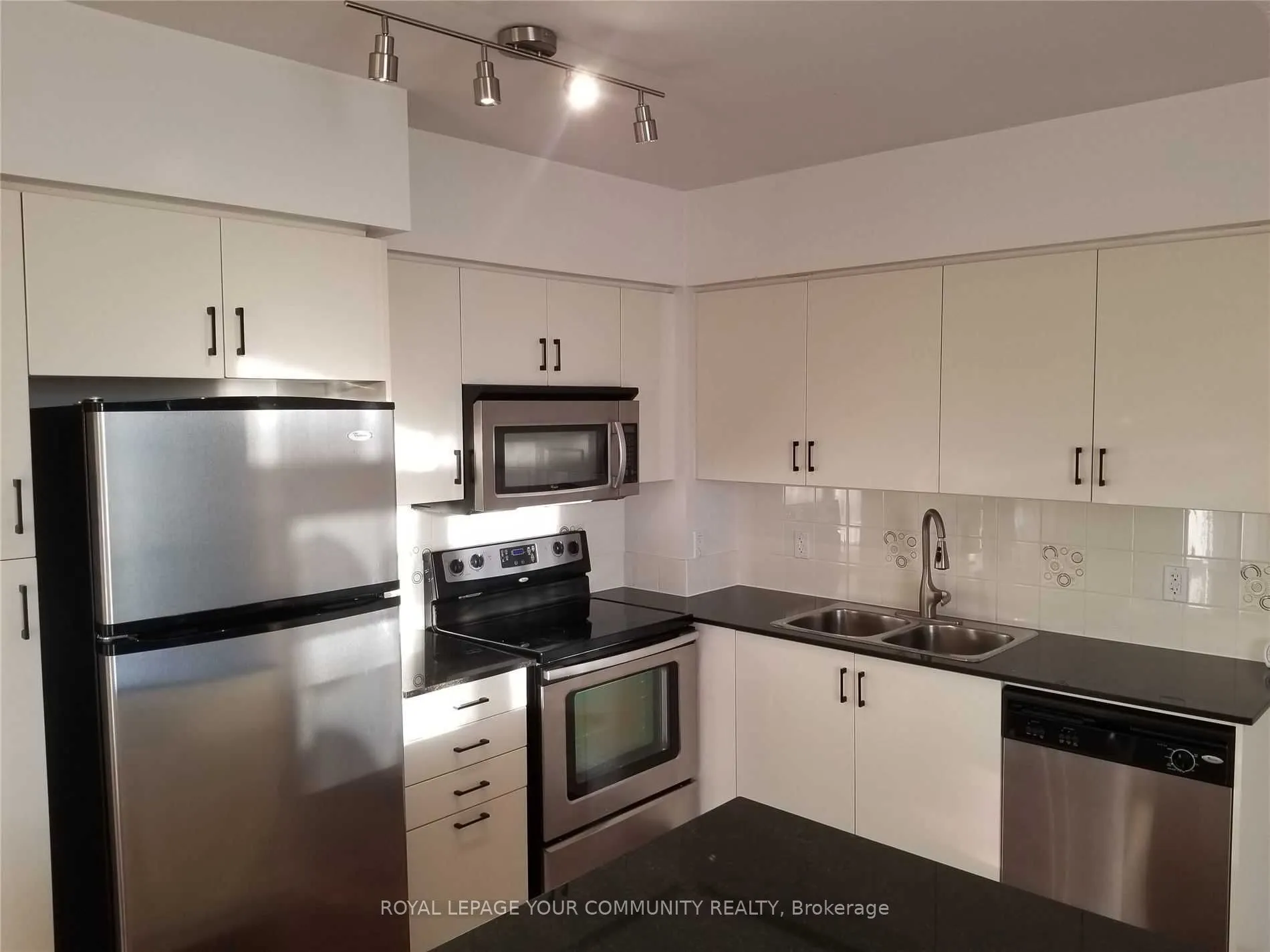 15 Legion Road, #1603