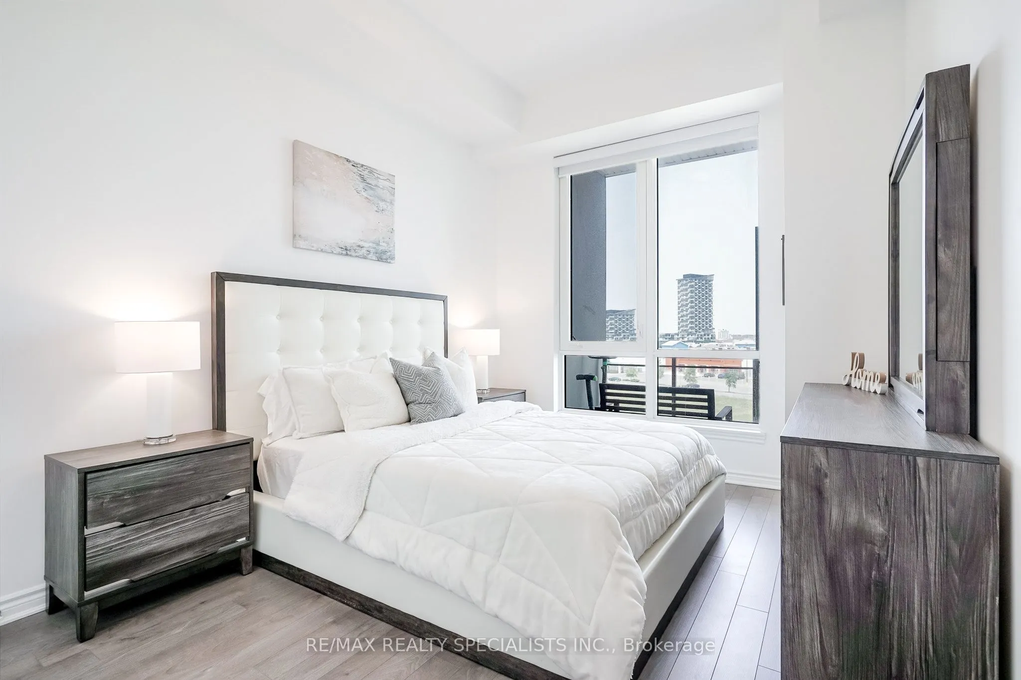 150 Oak Park Boulevard, #513